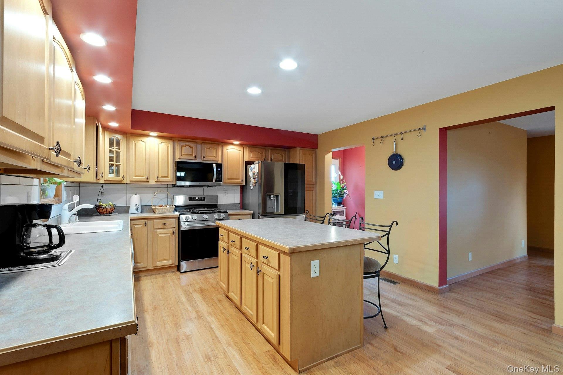 Single Family Hoyt Street Ulster County, NY 12466, MLS-1023045-15