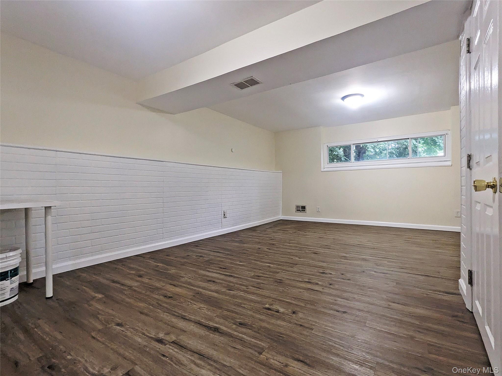Single Family Berkeley Avenue Suffolk County, NY 11784, MLS-1023059-23