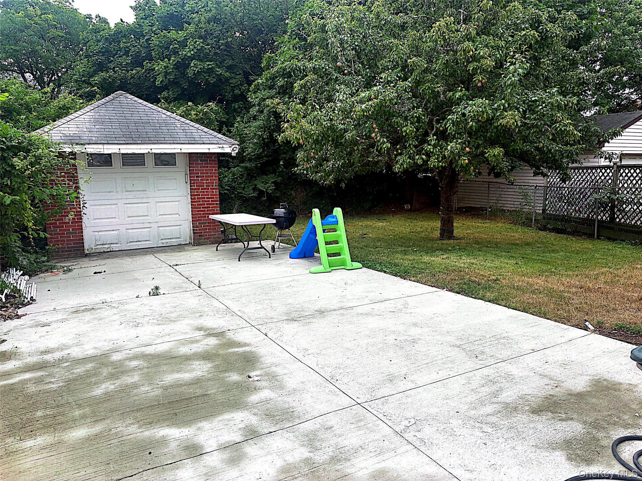 Single Family 254th Street  Queens, NY 11422, MLS-1023060-3