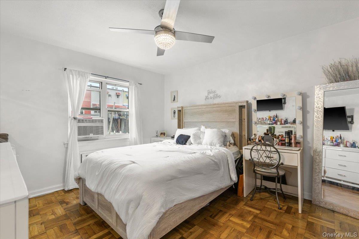 Single Family Eastchester Road Bronx, NY 10469, MLS-1023087-11