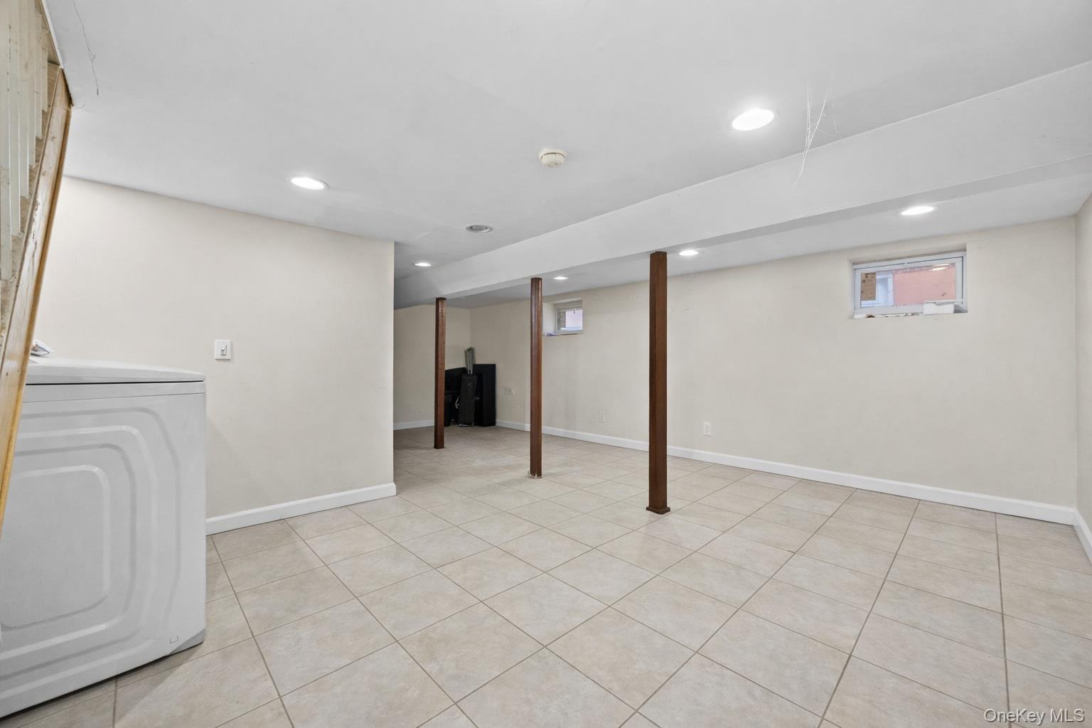 Single Family E 224th Street  Bronx, NY 10466, MLS-1023088-12