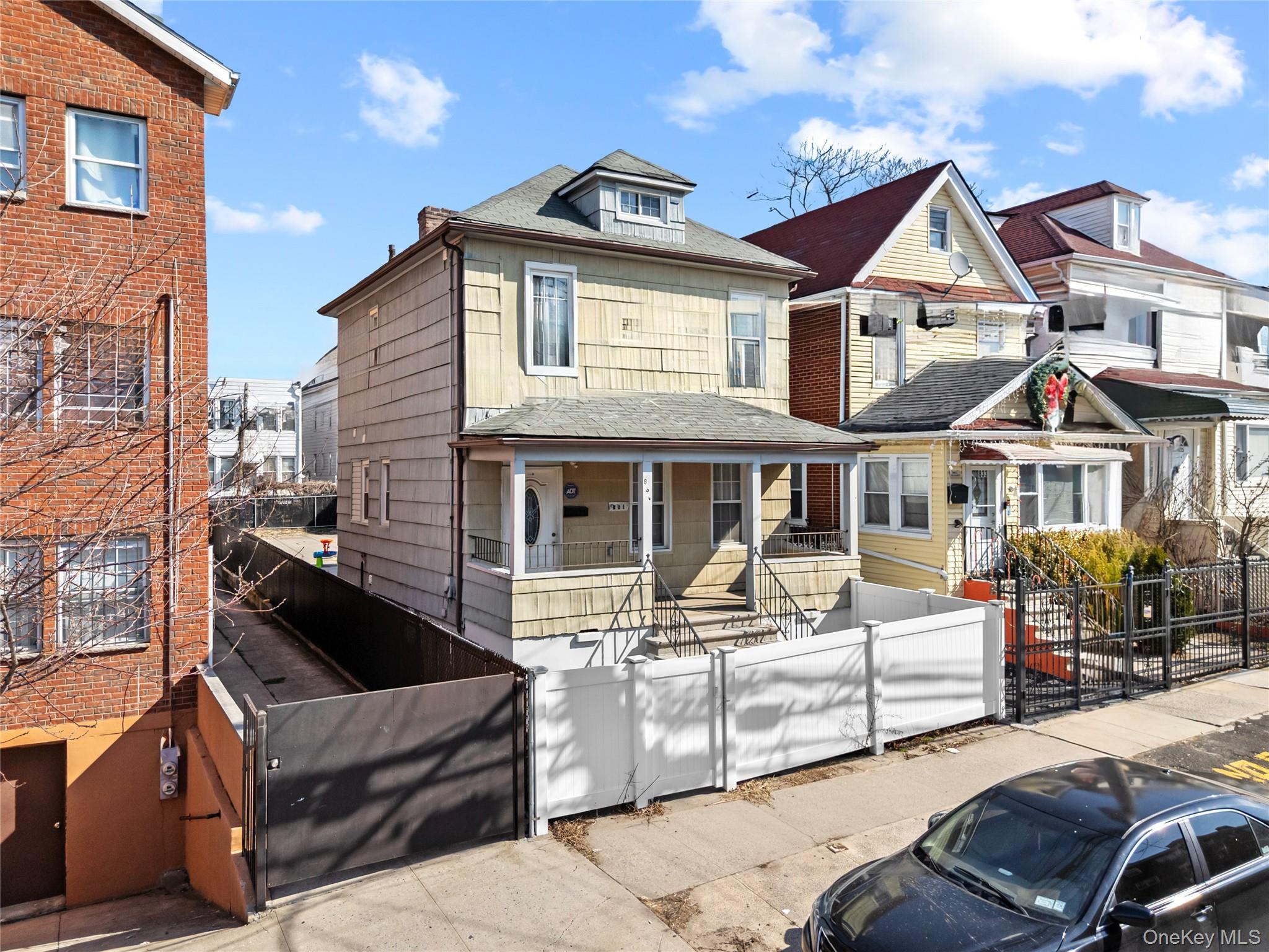 Single Family E 224th Street  Bronx, NY 10466, MLS-1023088-15