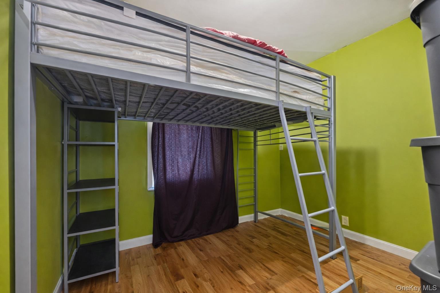 Single Family E 224th Street  Bronx, NY 10466, MLS-1023088-9