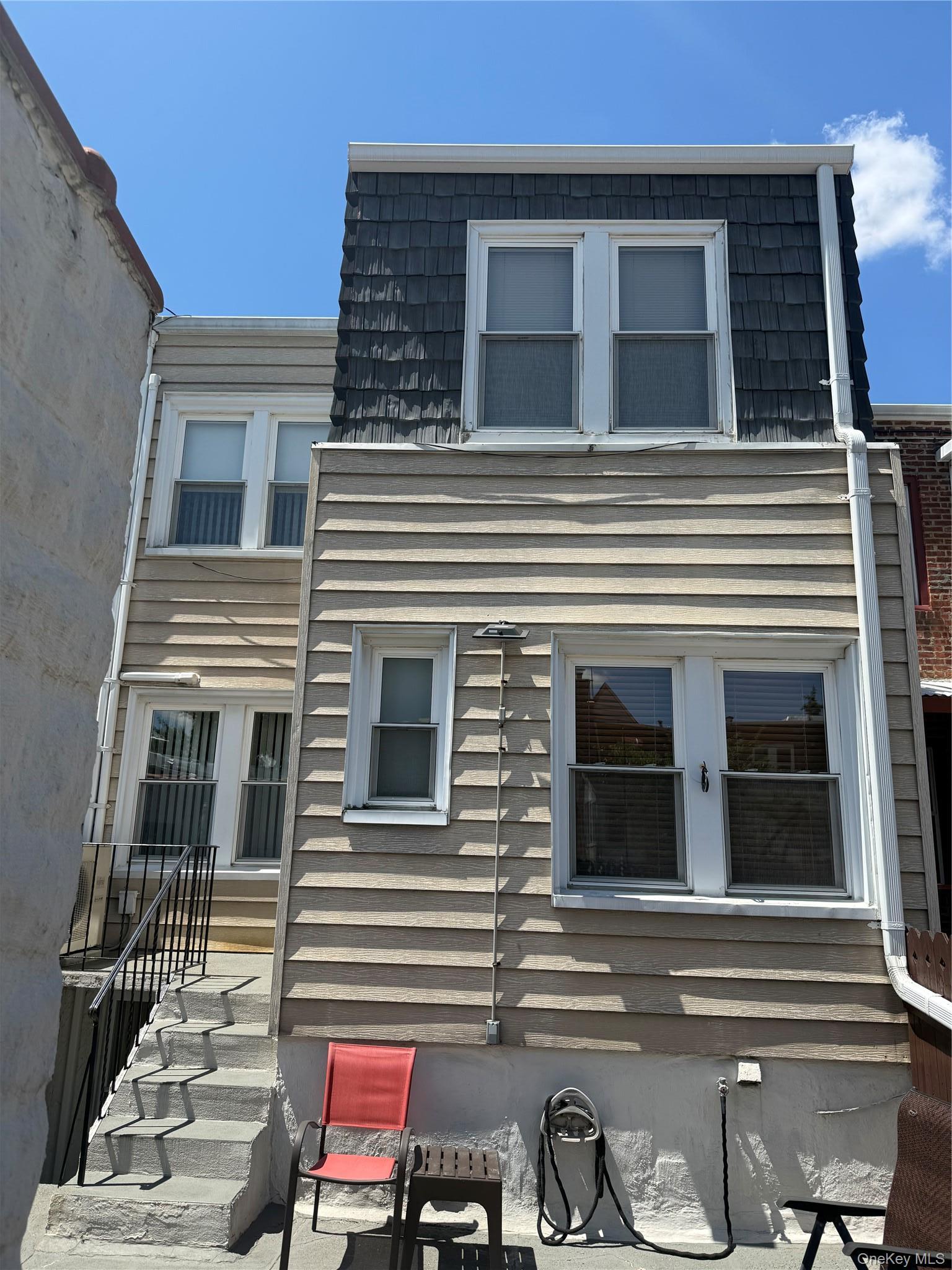 Single Family 84th Street Queens, NY 11379, MLS-1023100-21