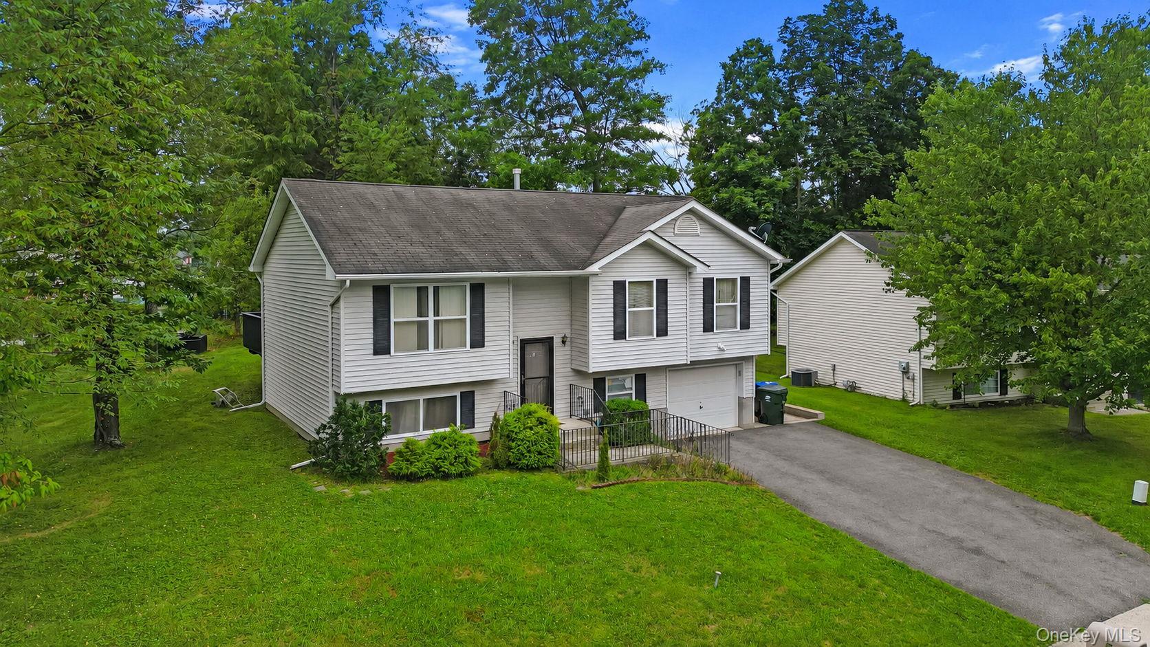 Single Family Stanford Court Orange County, NY 12586, MLS-1023145-16