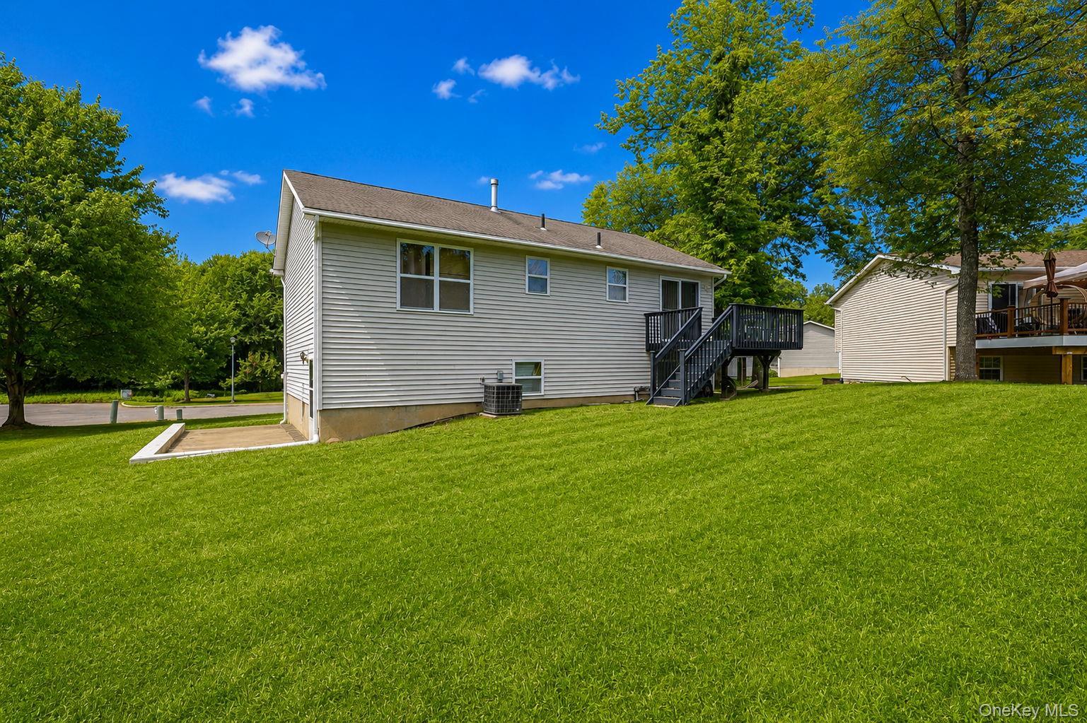 Single Family Stanford Court Orange County, NY 12586, MLS-1023145-21