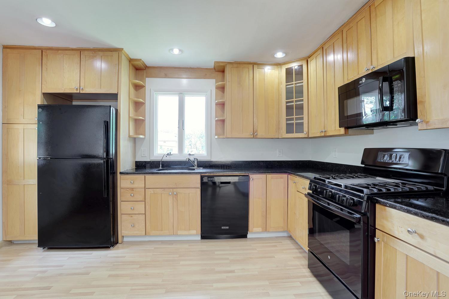 Single Family Charlotte Drive Rockland County, NY 10977, MLS-1023150-8