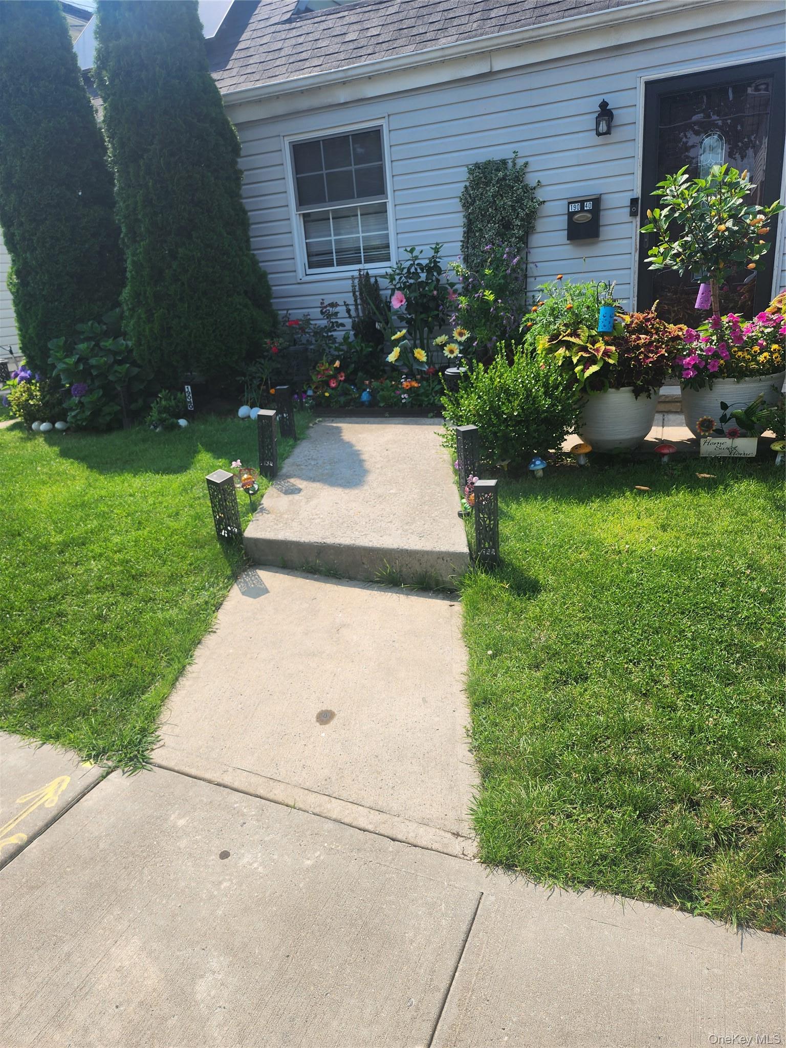 Single Family 103rd Avenue  Queens, NY 11423, MLS-1023152-10