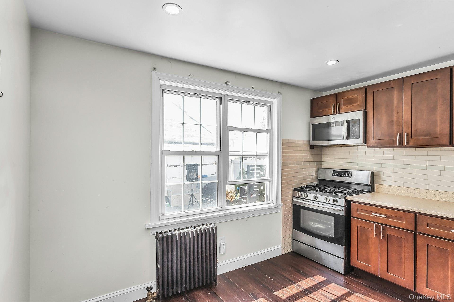 Single Family 103rd Avenue Queens, NY 11423, MLS-1023152-16