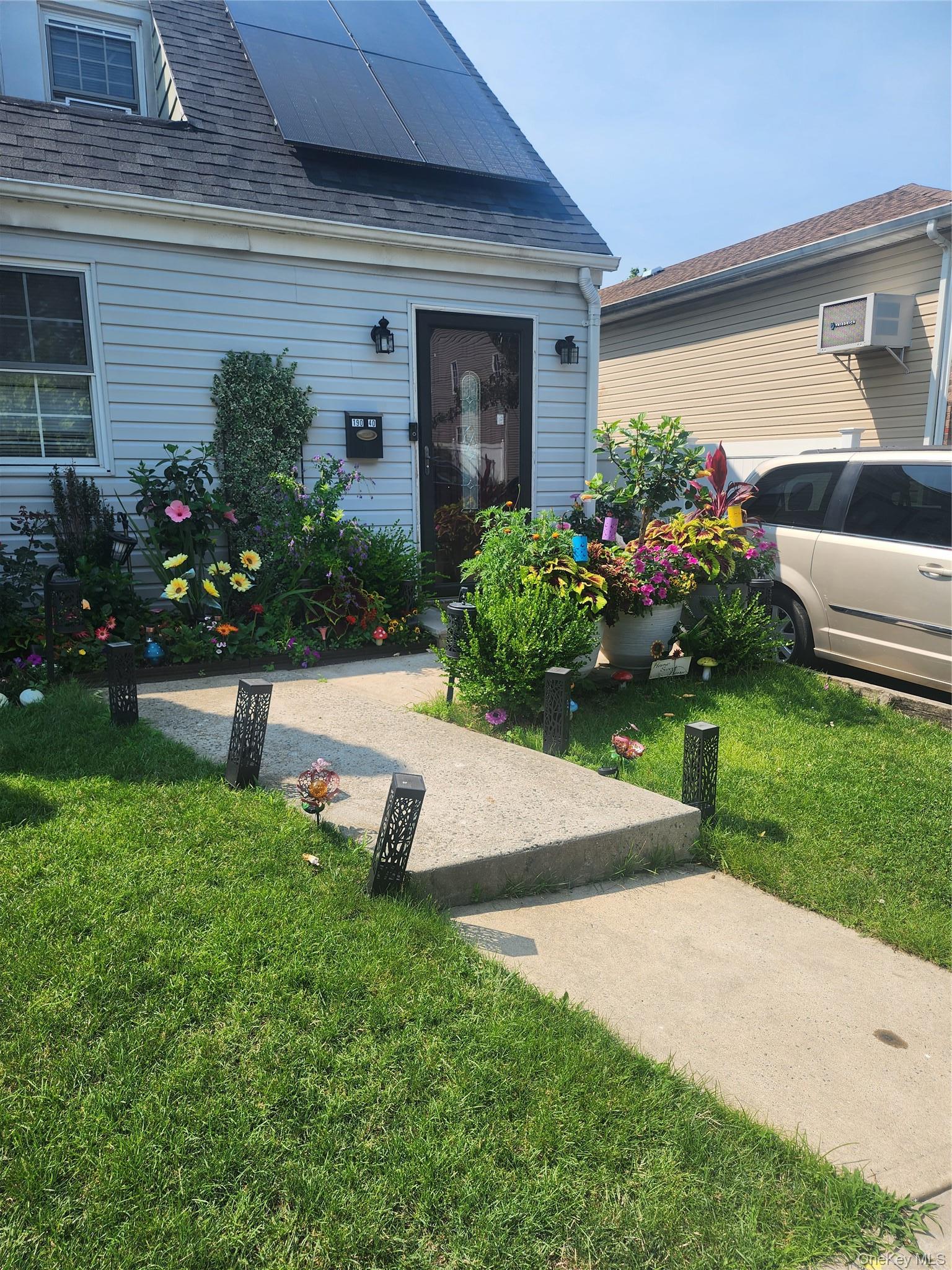 Single Family 103rd Avenue Queens, NY 11423, MLS-1023152-8
