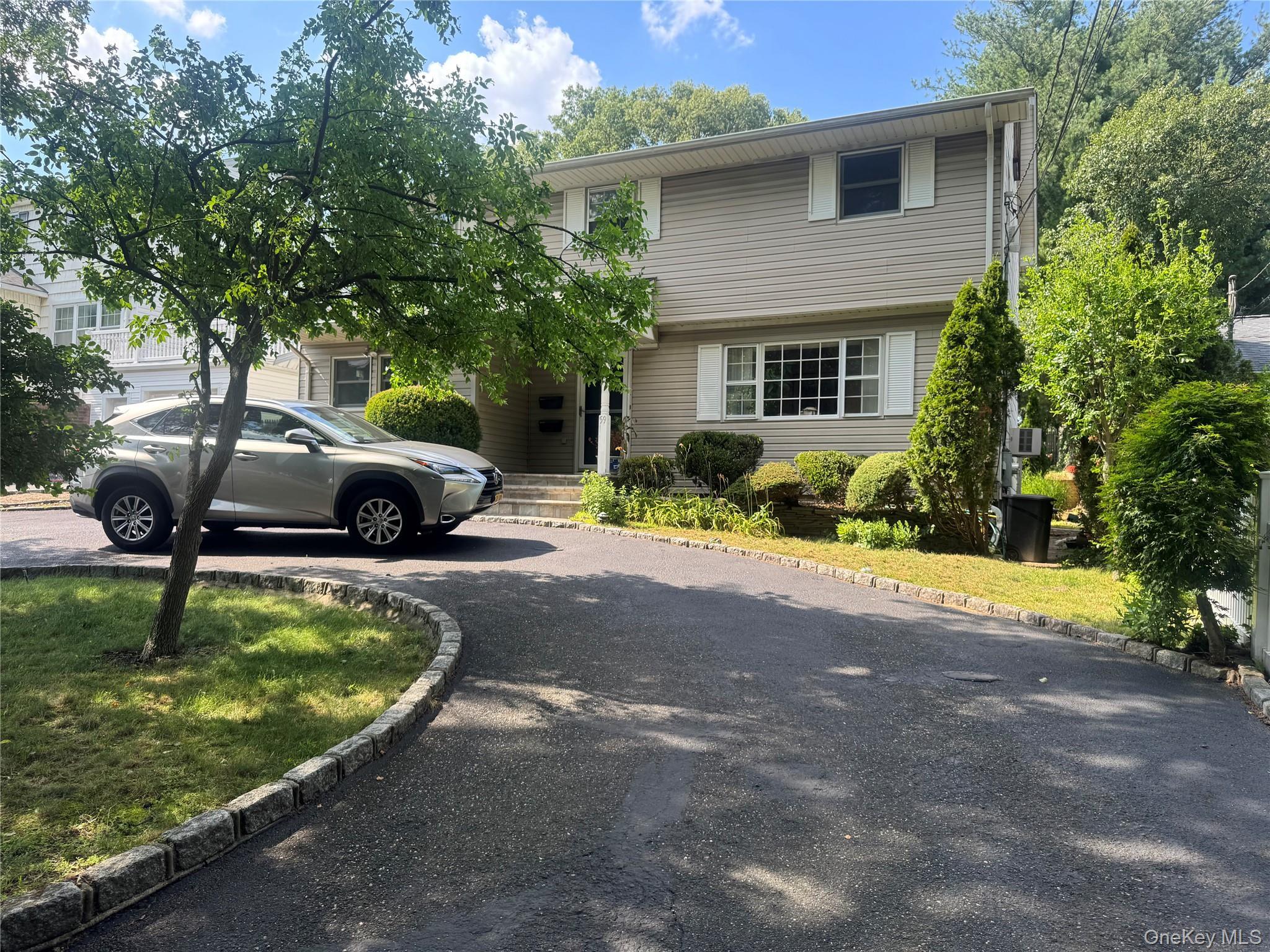 Single Family Bushwick Street  Suffolk County, NY 11747, MLS-1023194-2