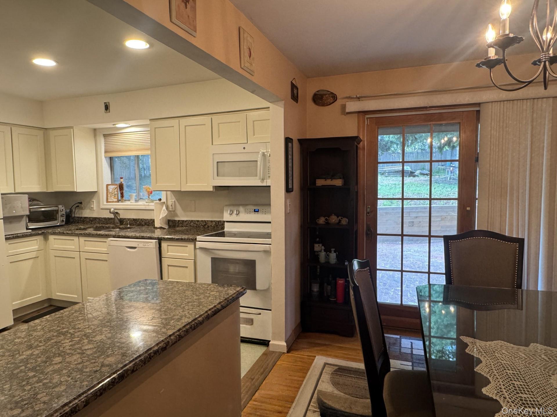Single Family Bushwick Street  Suffolk County, NY 11747, MLS-1023194-9