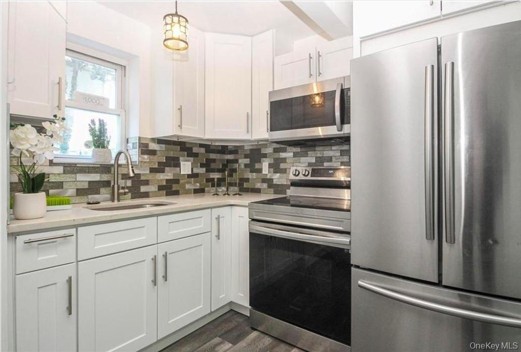 Single Family Heath Avenue Bronx, NY 10463, MLS-1023200-34