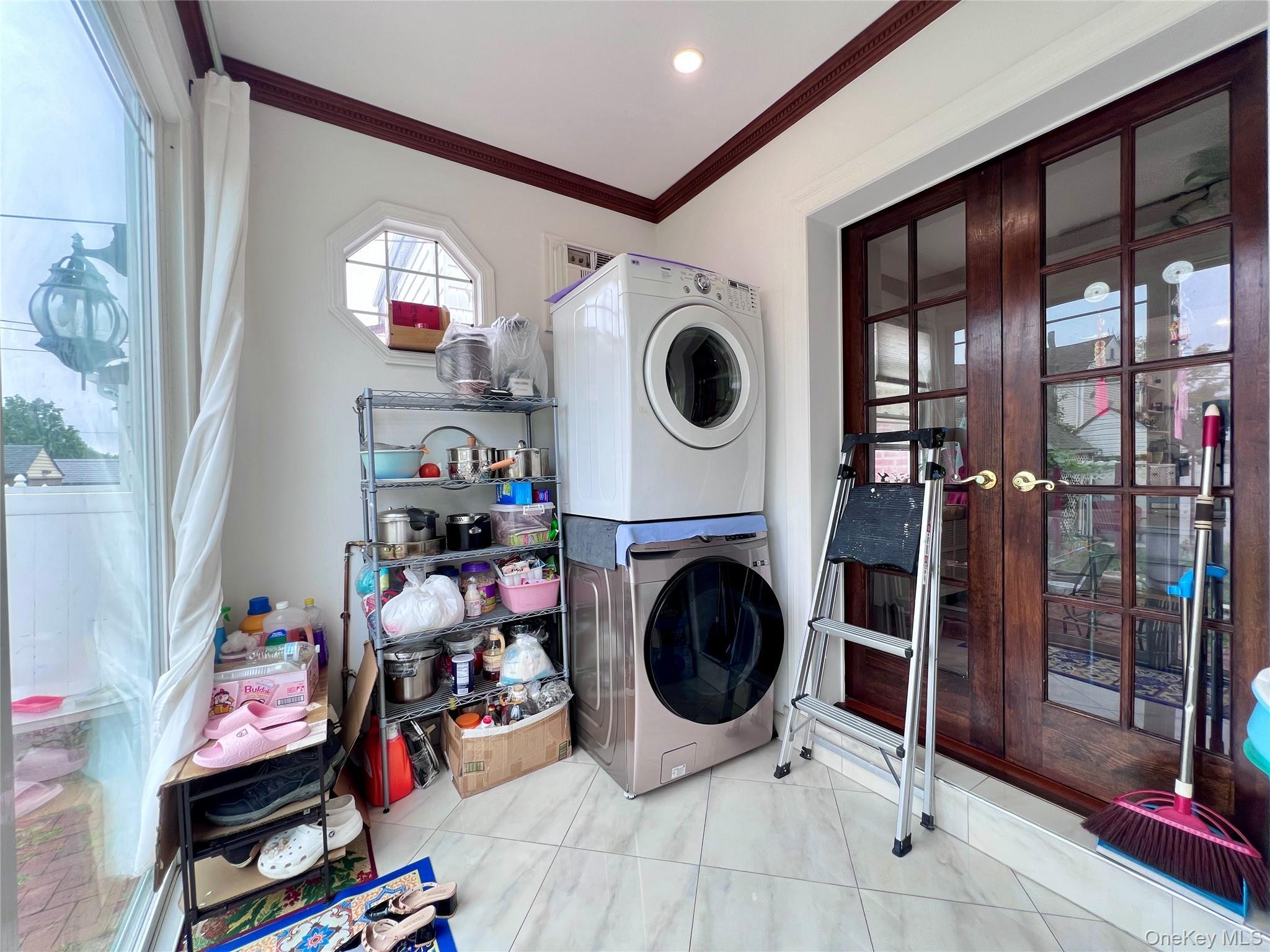 Single Family 145th Place  Queens, NY 11357, MLS-1023201-11