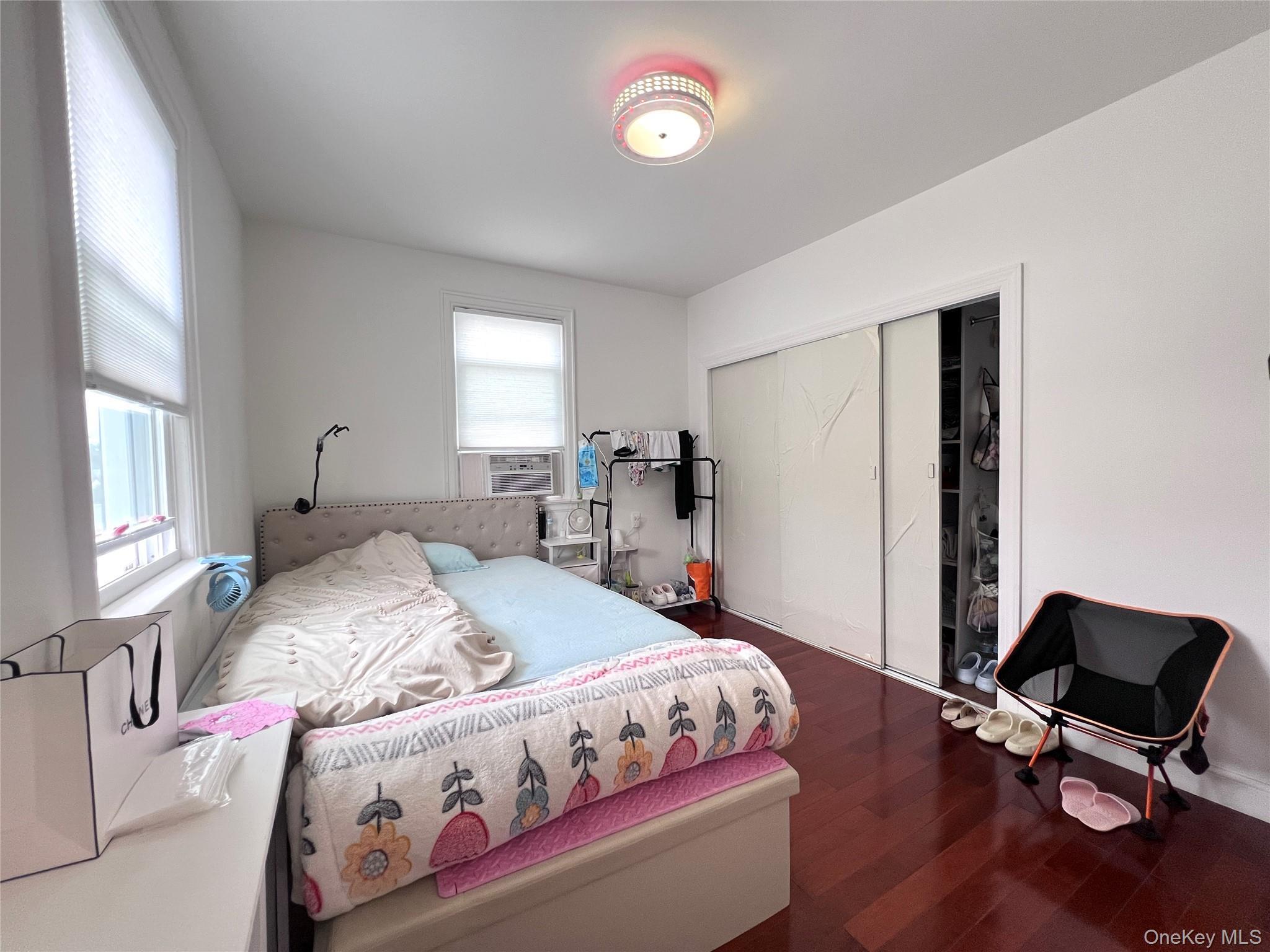 Single Family 145th Place  Queens, NY 11357, MLS-1023201-17