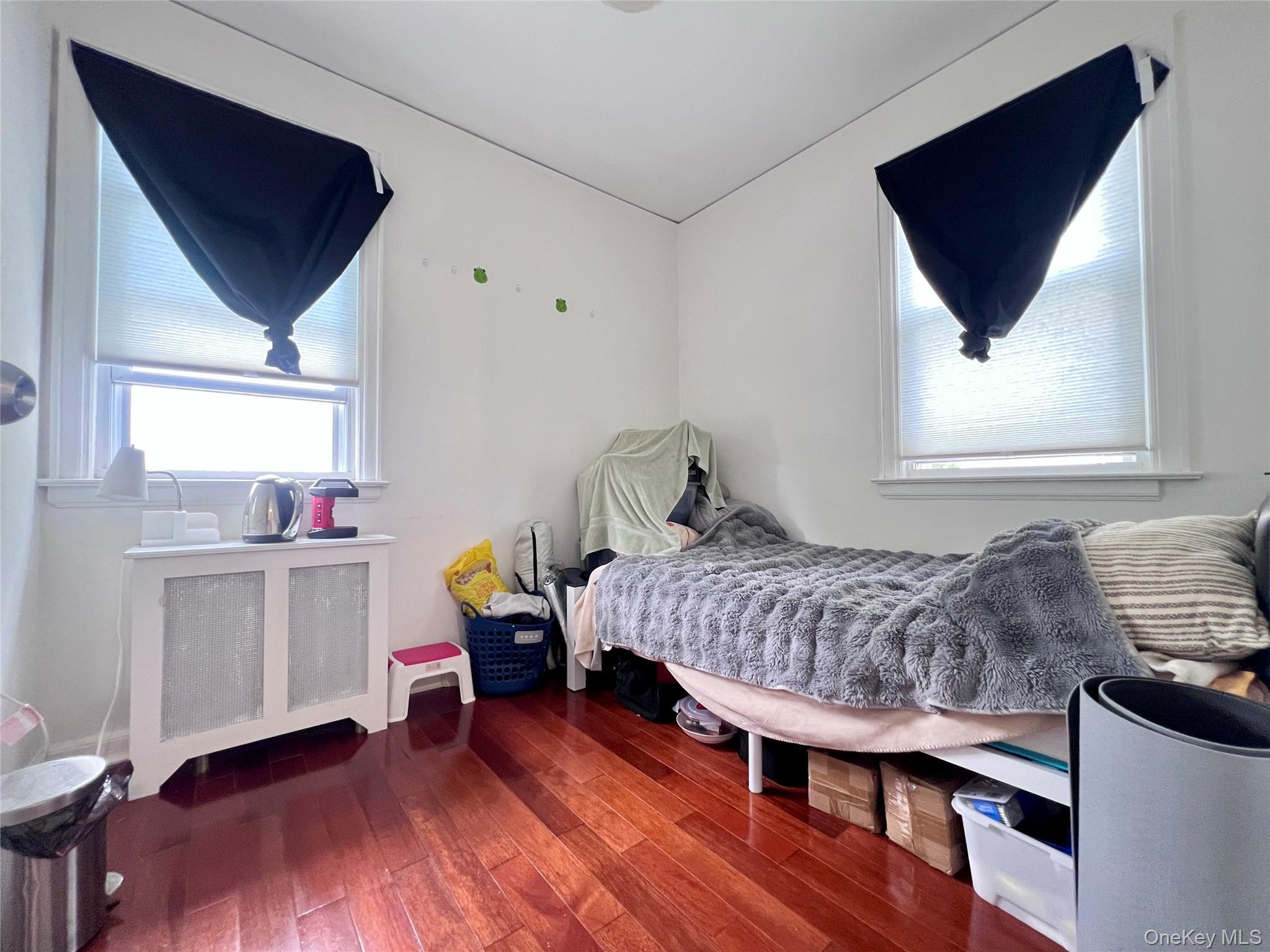 Single Family 145th Place  Queens, NY 11357, MLS-1023201-20