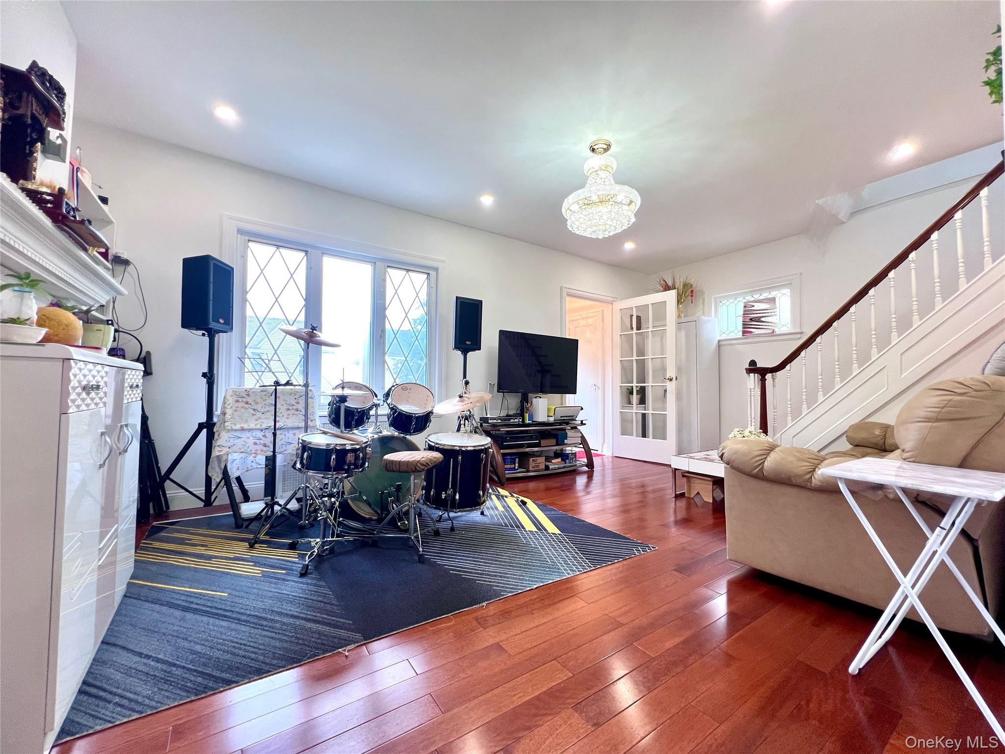 Single Family 145th Place  Queens, NY 11357, MLS-1023201-6