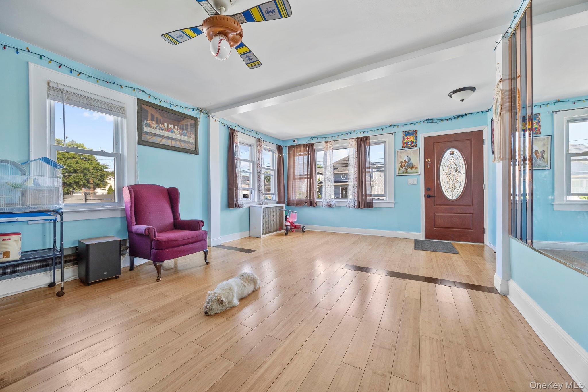 Single Family Allers Boulevard  Nassau County, NY 11575, MLS-1023206-4