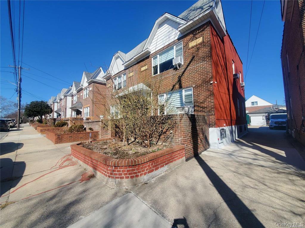 Single Family 24th Avenue  Queens, NY 11357, MLS-1023208-8
