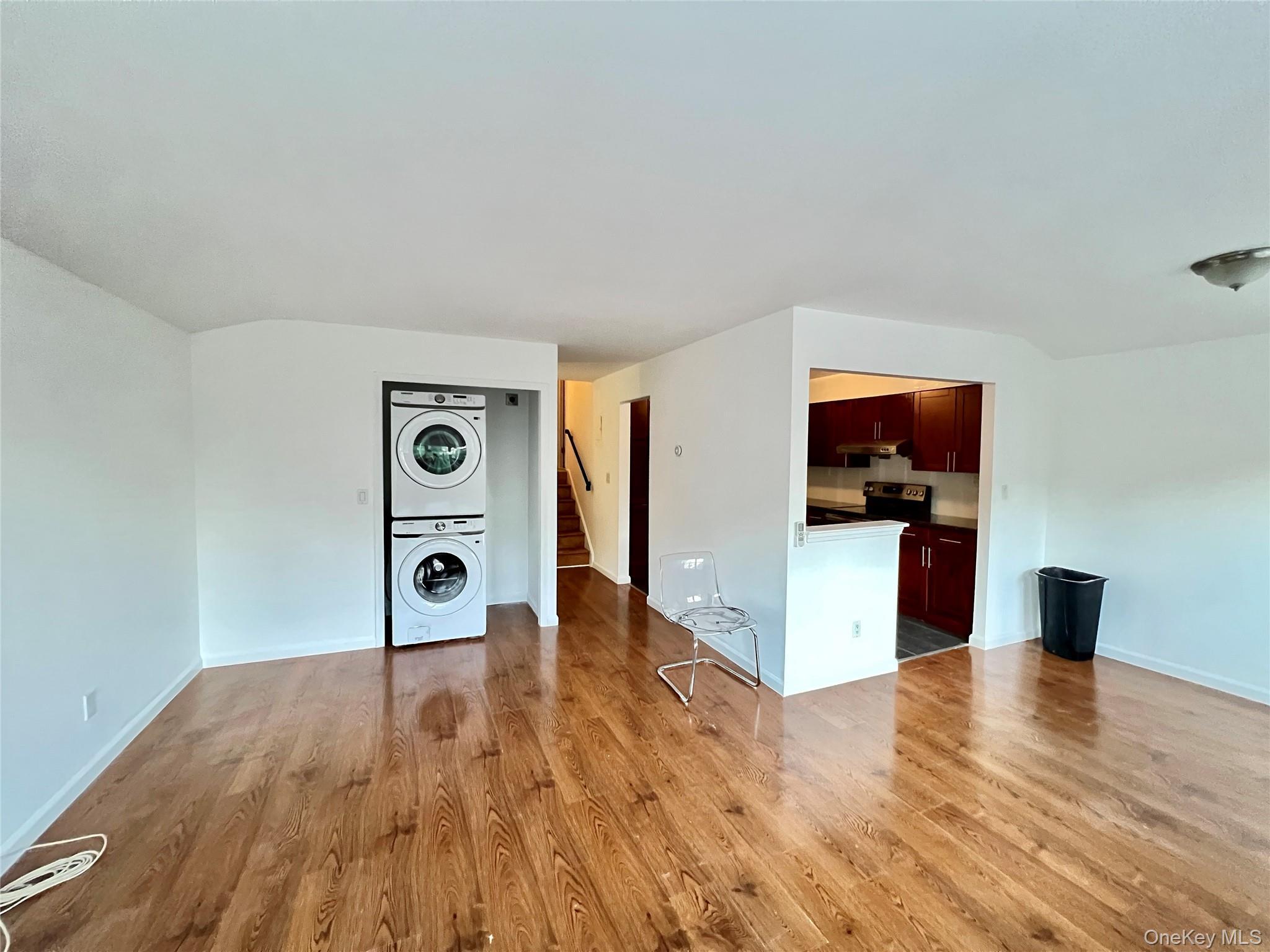 Single Family Little Neck Parkway  Queens, NY 11004, MLS-1023213-11