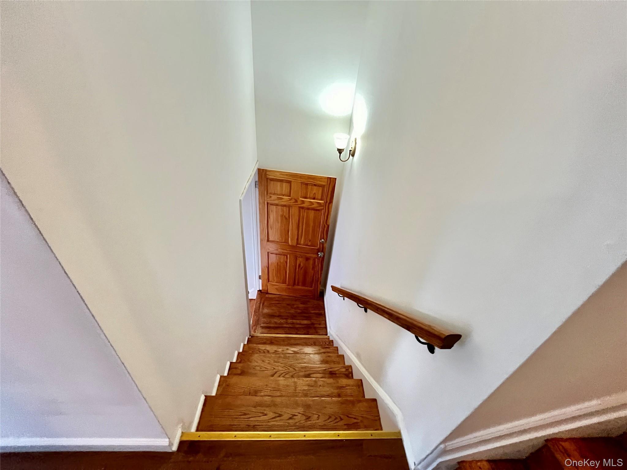 Single Family Little Neck Parkway  Queens, NY 11004, MLS-1023213-13