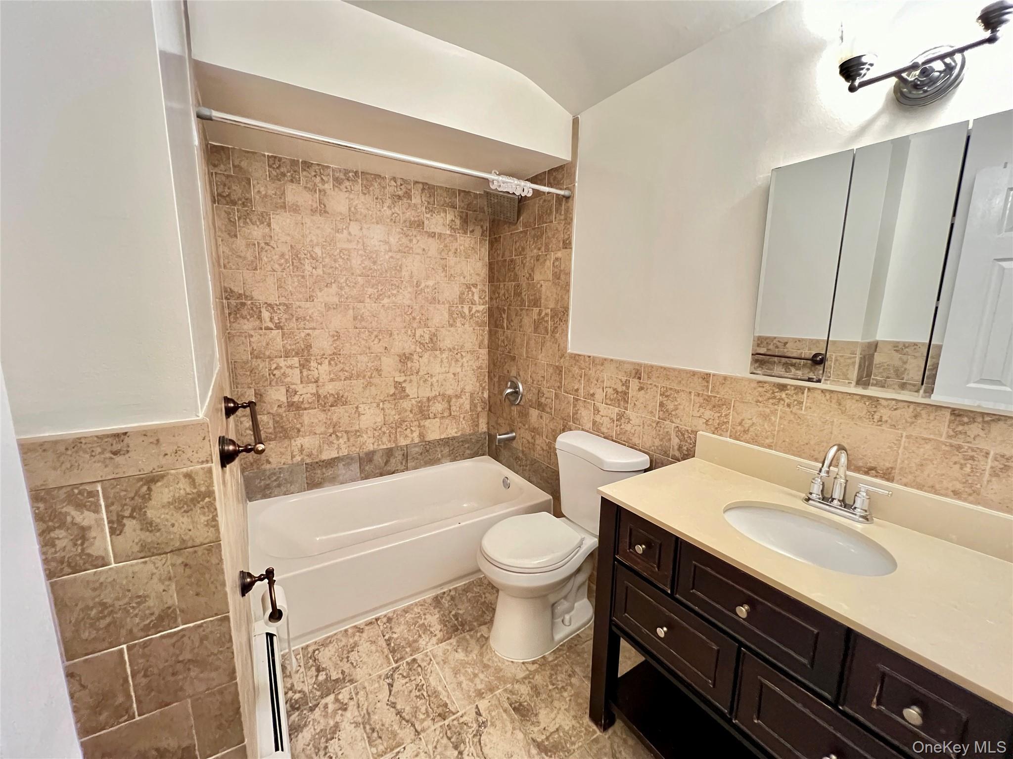 Single Family Little Neck Parkway  Queens, NY 11004, MLS-1023213-23