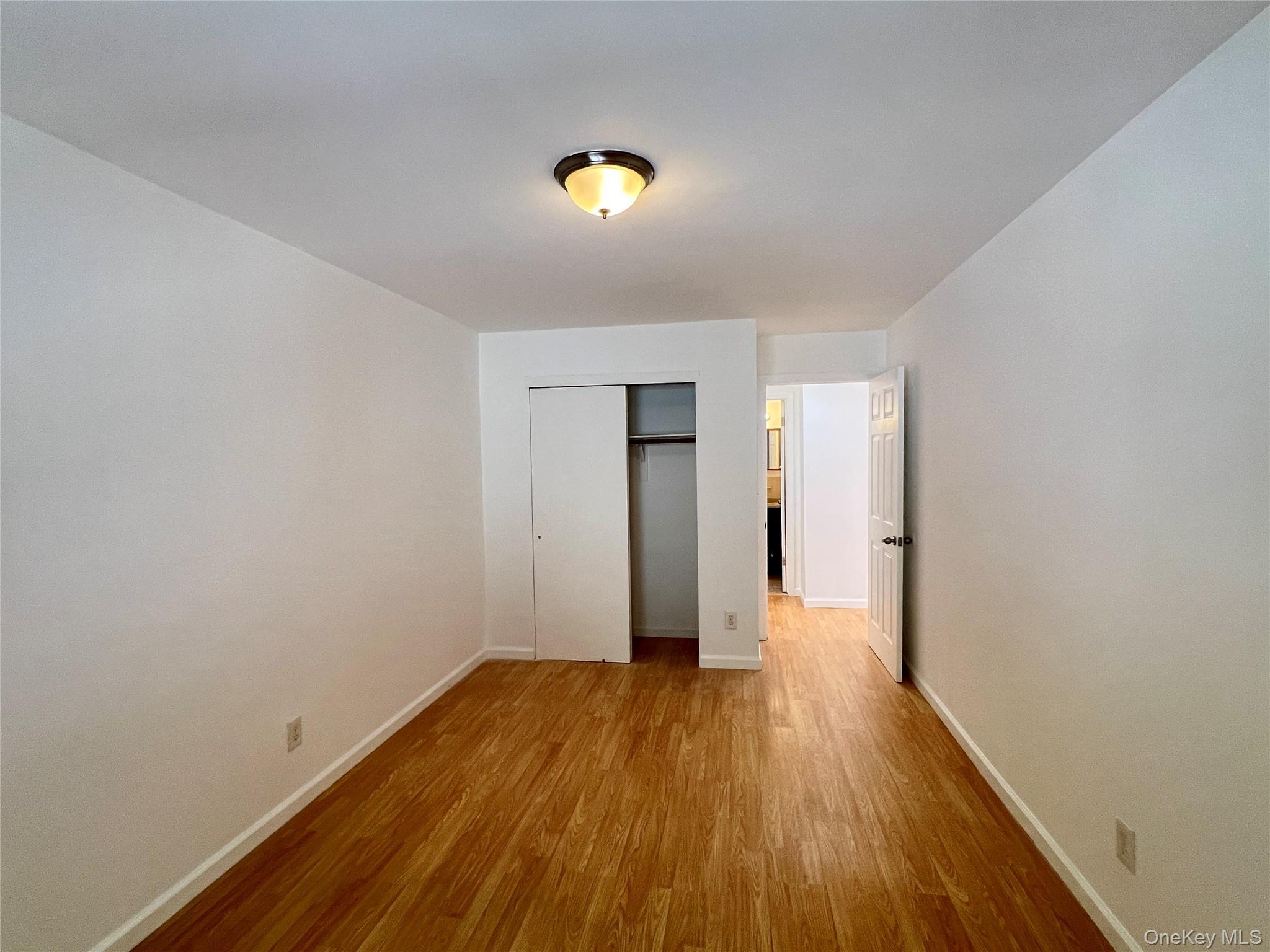 Single Family Little Neck Parkway  Queens, NY 11004, MLS-1023213-30