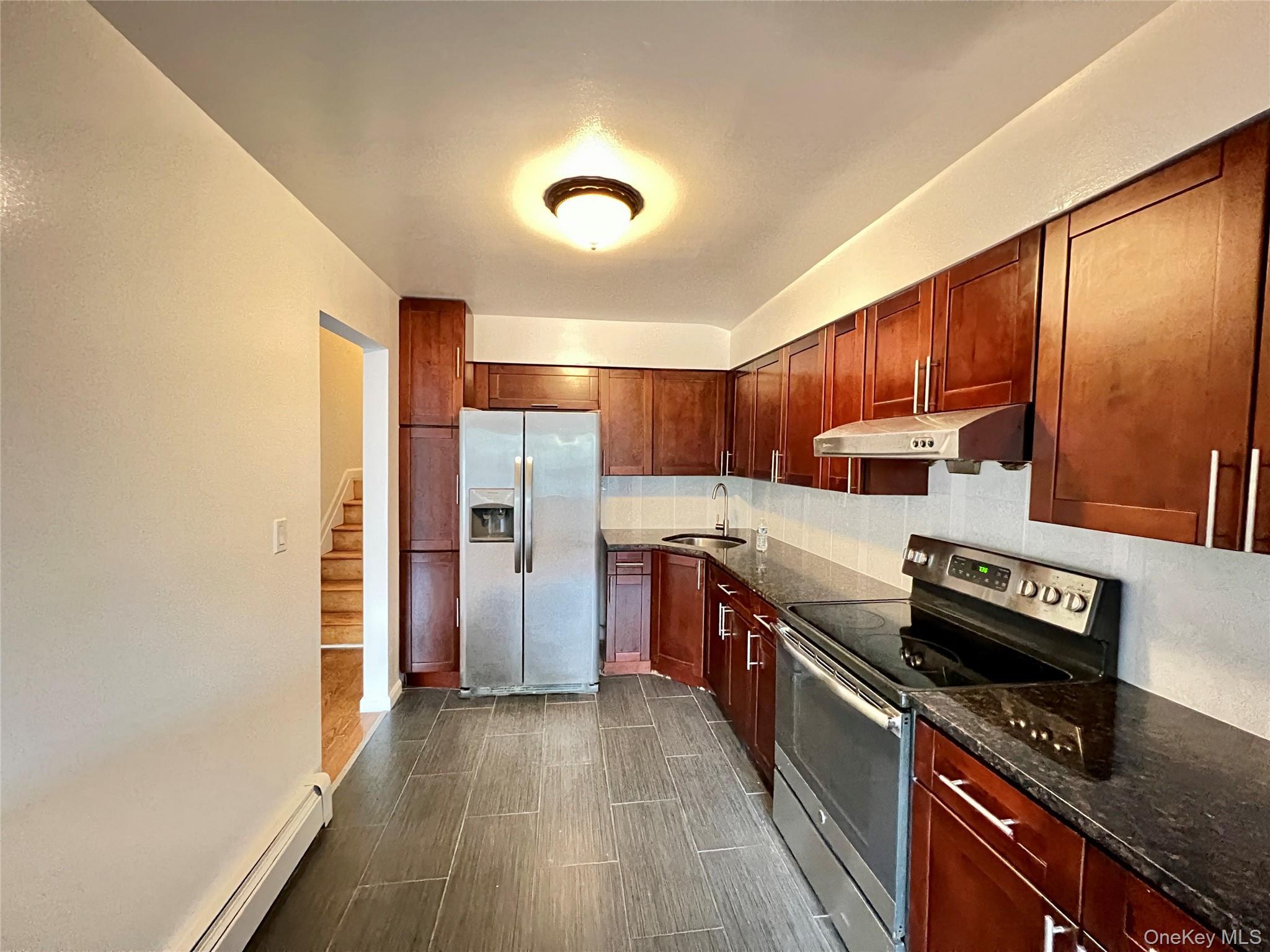 Single Family Little Neck Parkway  Queens, NY 11004, MLS-1023213-8