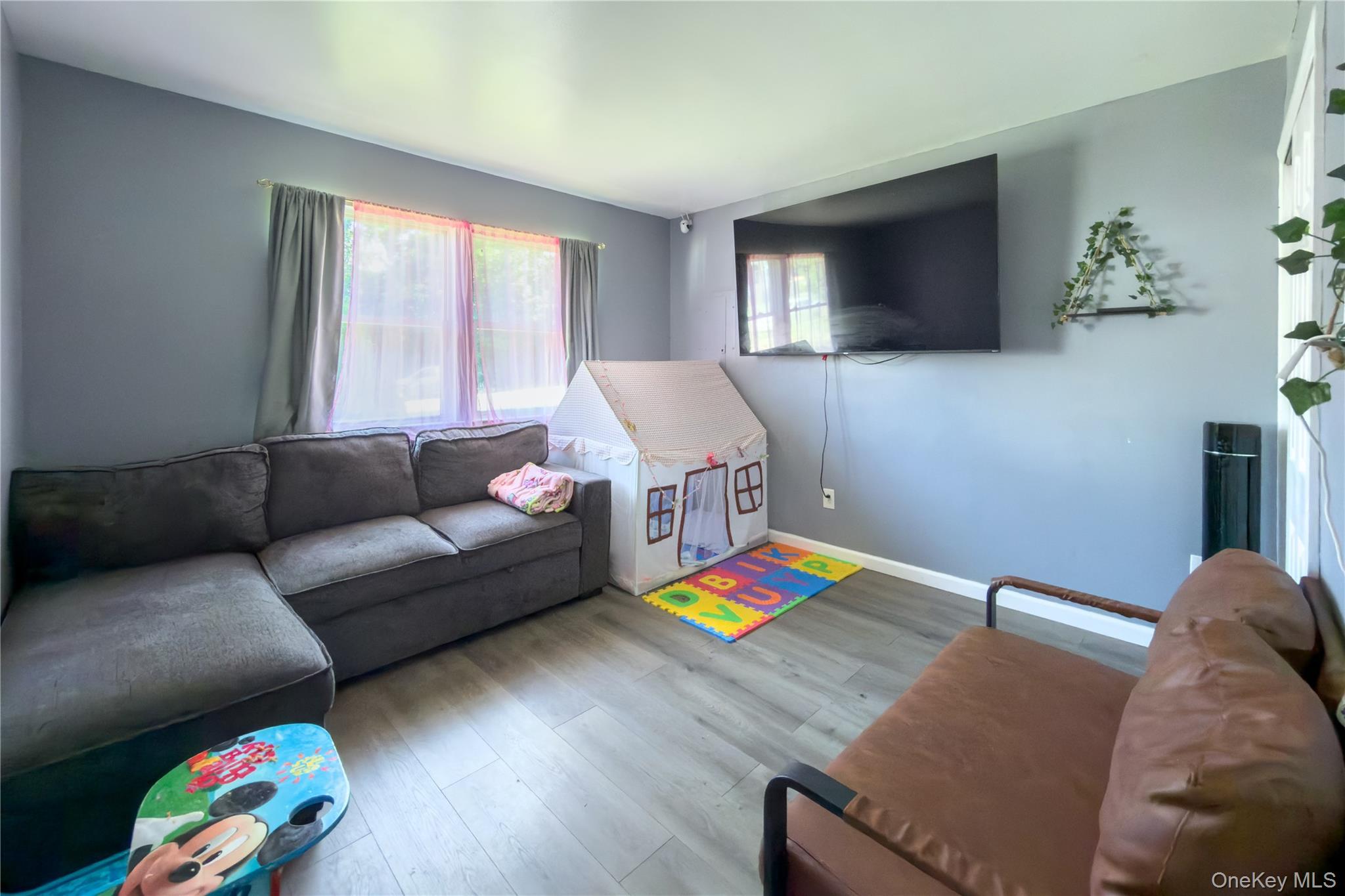 Single Family 2nd Street Suffolk County, NY 11727, MLS-1023215-28