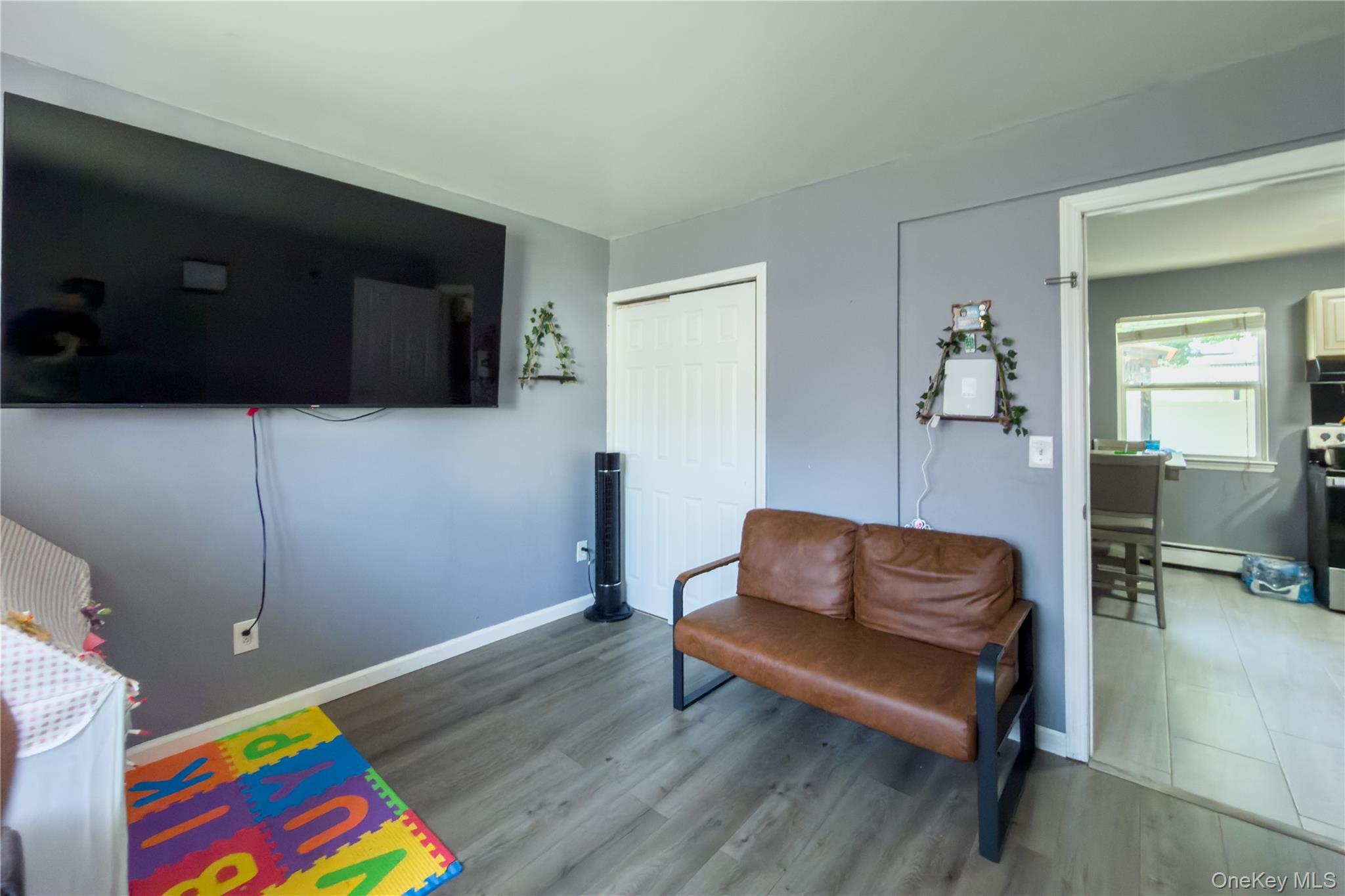 Single Family 2nd Street  Suffolk County, NY 11727, MLS-1023215-30