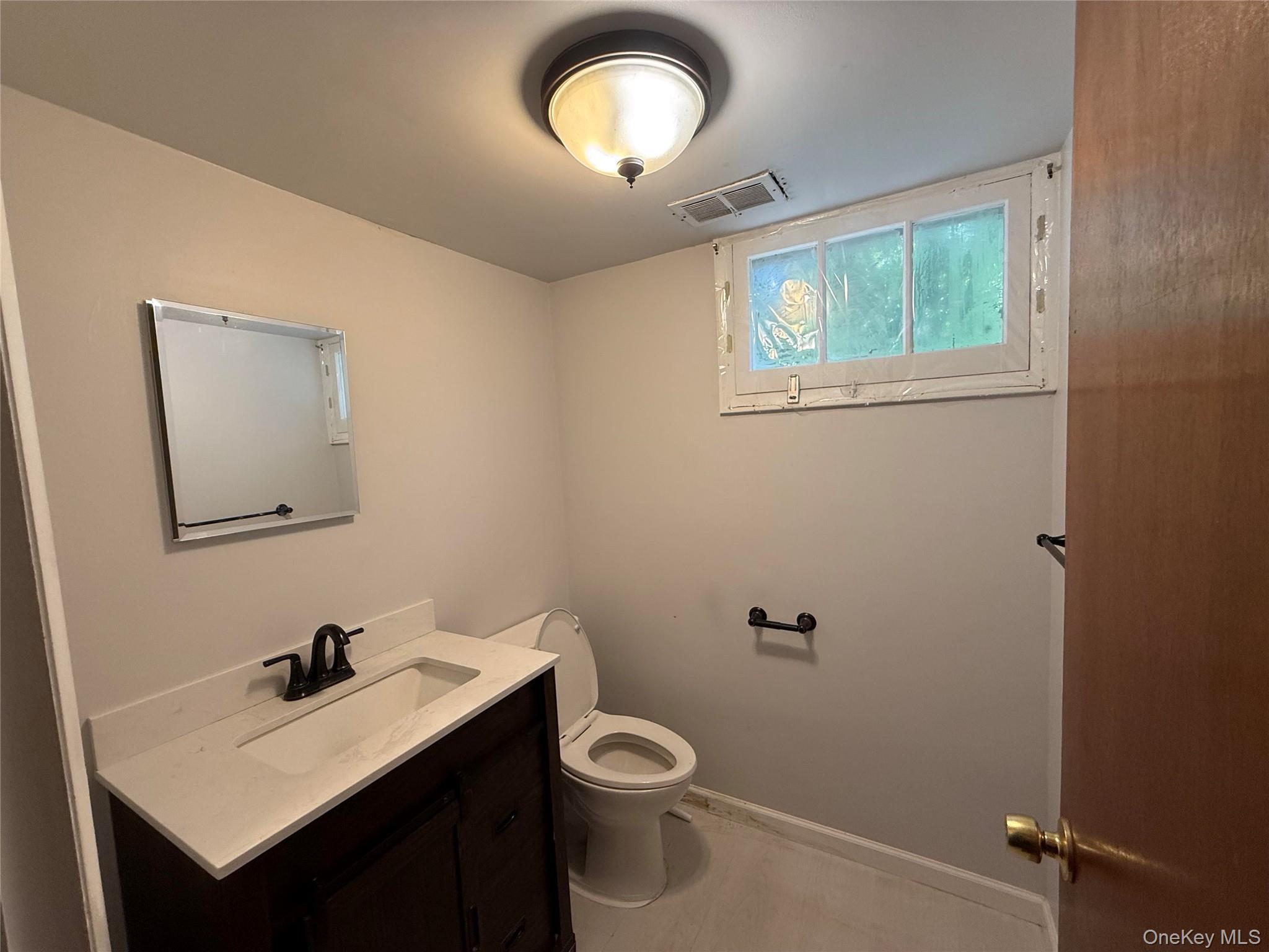 Single Family Quakerbridge Road Westchester County, NY 10562, MLS-1023270-16