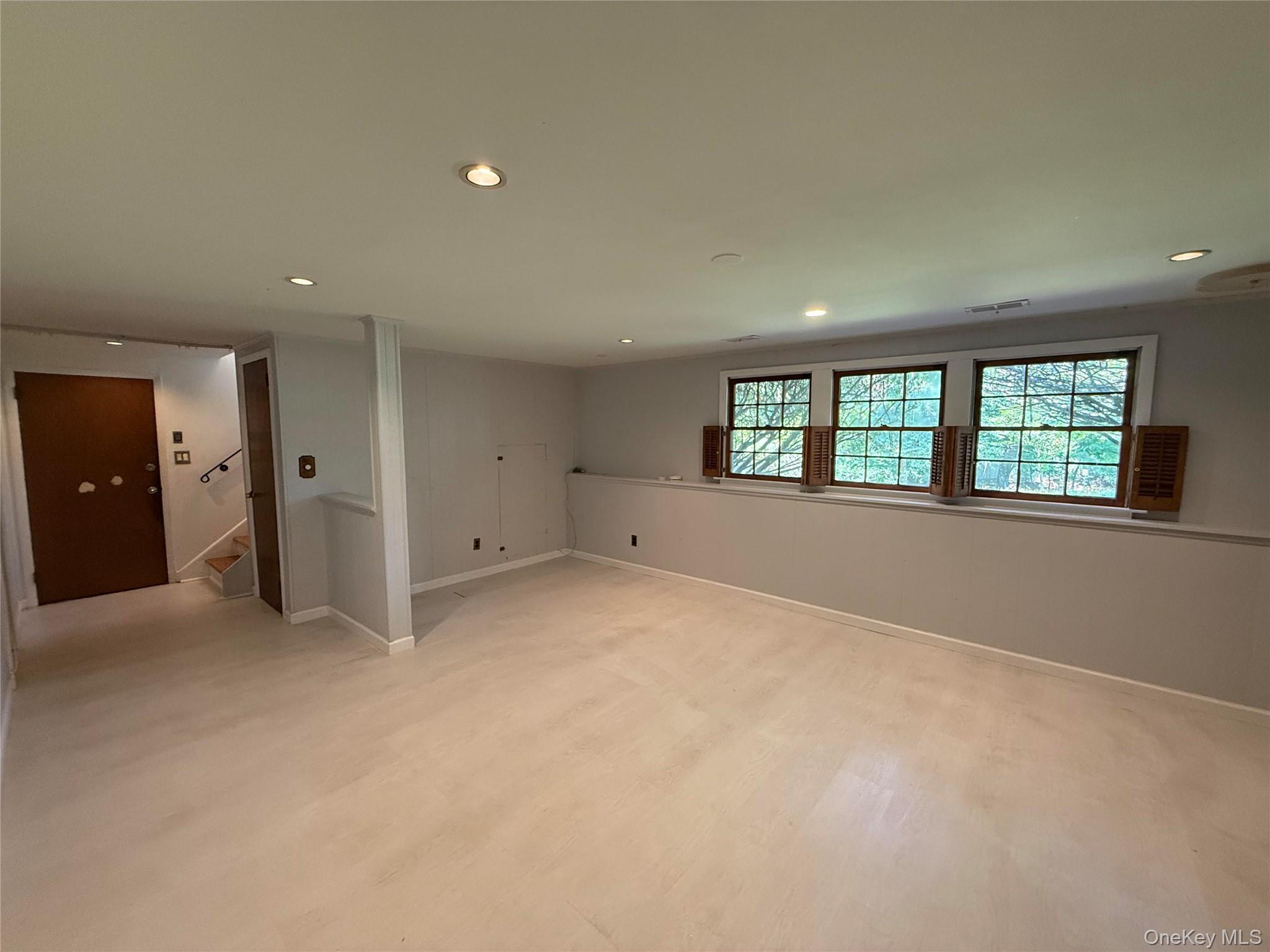 Single Family Quakerbridge Road Westchester County, NY 10562, MLS-1023270-4