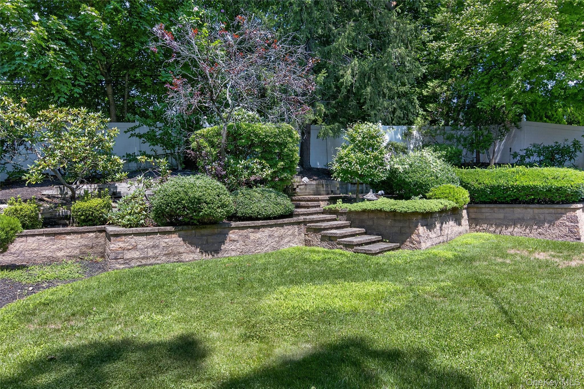 Single Family Chatham Road Suffolk County, NY 11725, MLS-1023277-12