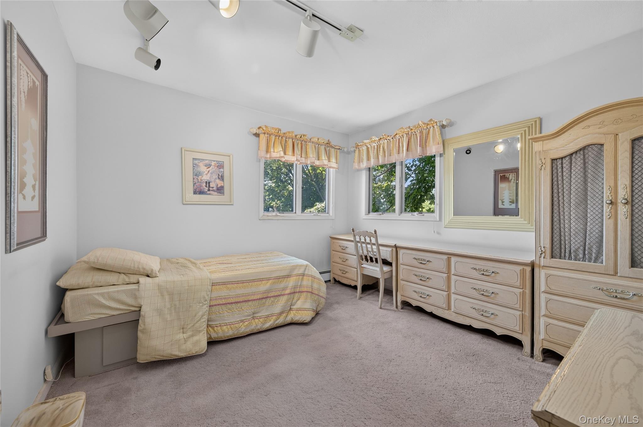 Single Family Chatham Road Suffolk County, NY 11725, MLS-1023277-8