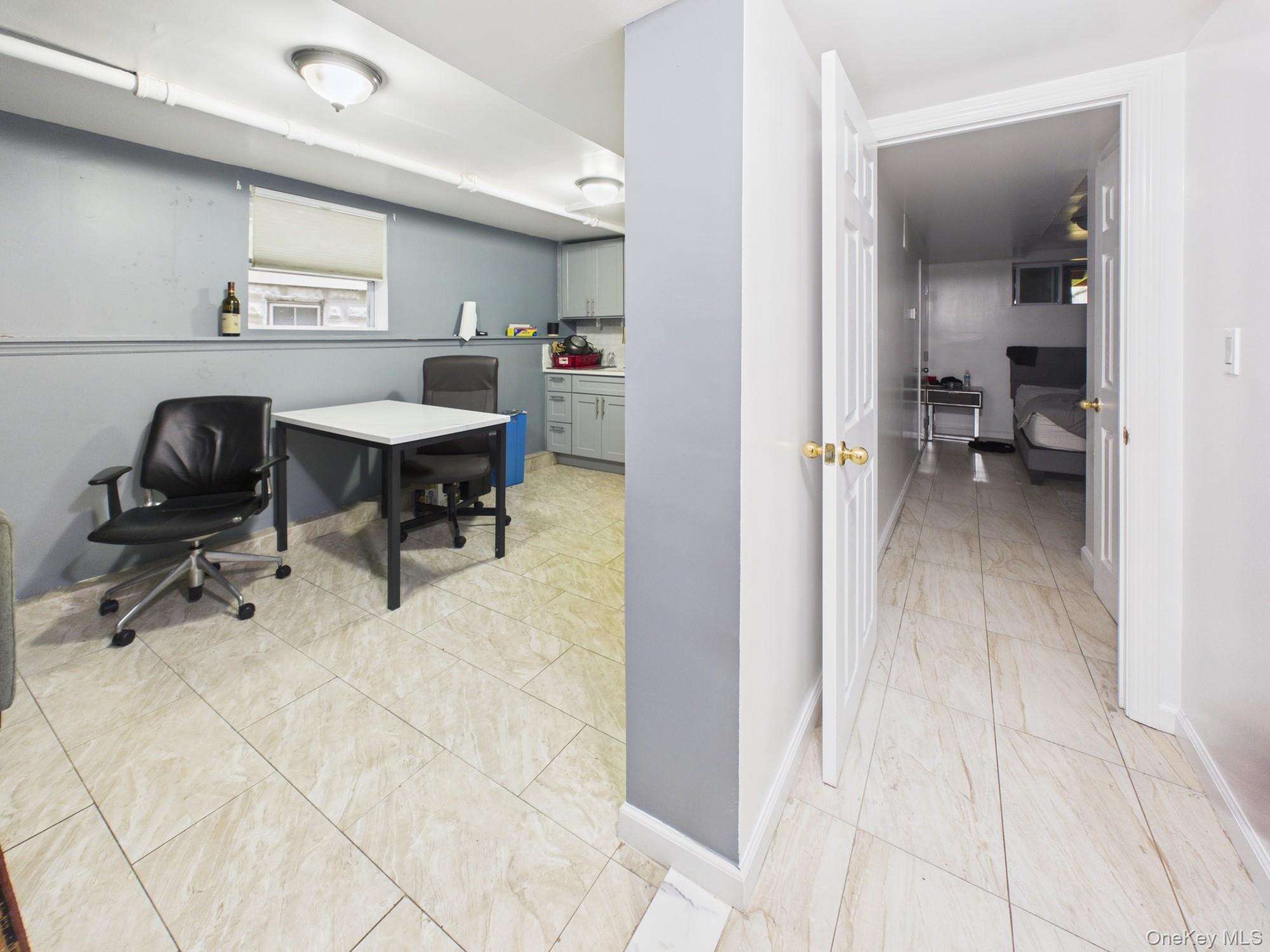 Single Family E 197th Street Bronx, NY 10461, MLS-1023311-10
