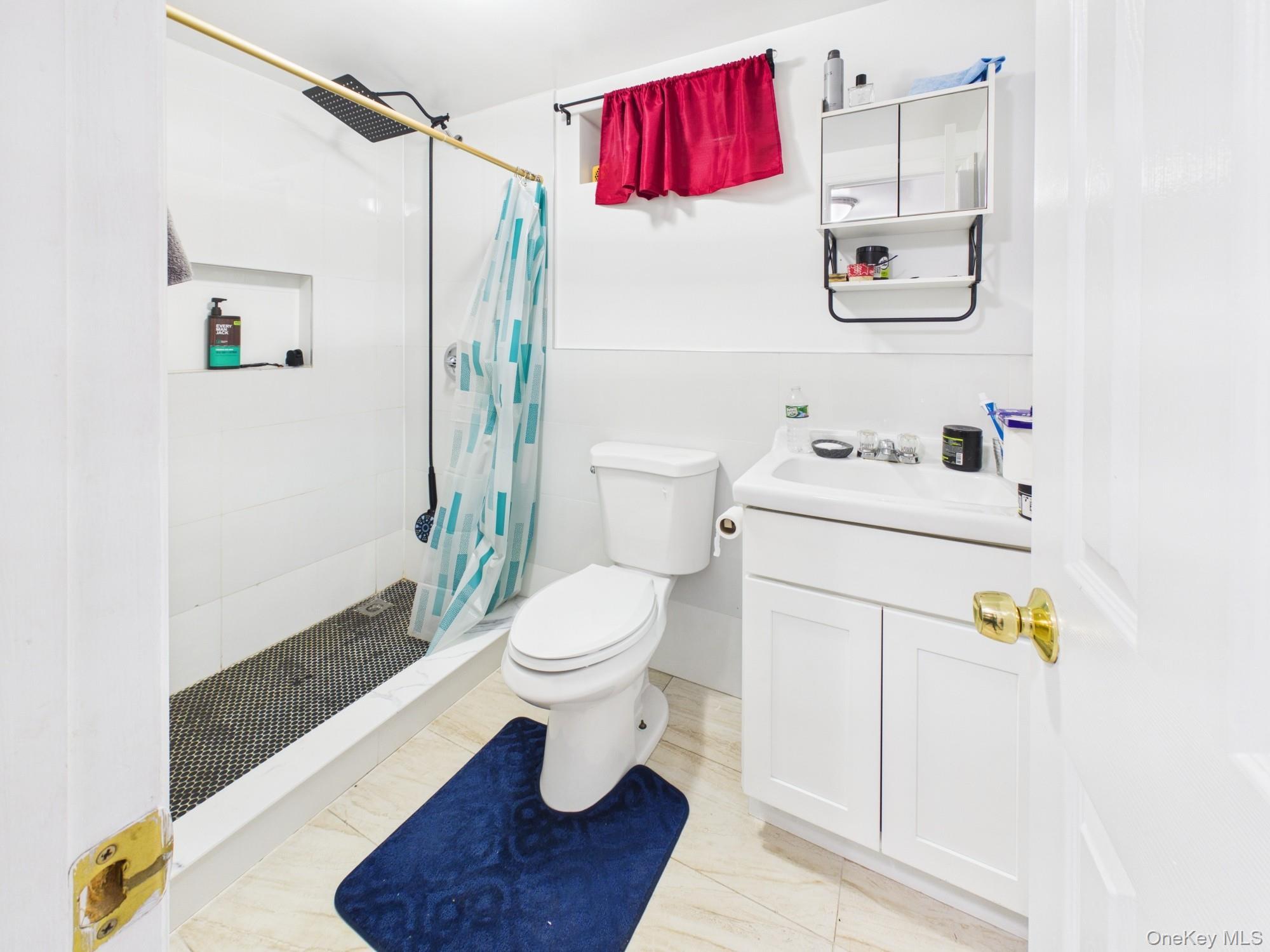 Single Family E 197th Street Bronx, NY 10461, MLS-1023311-14