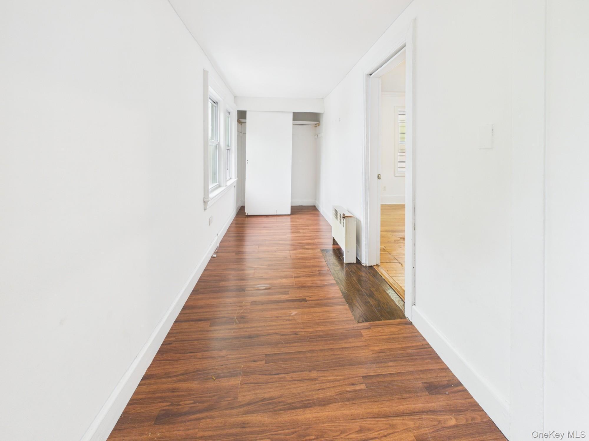 Single Family E 197th Street Bronx, NY 10461, MLS-1023311-17
