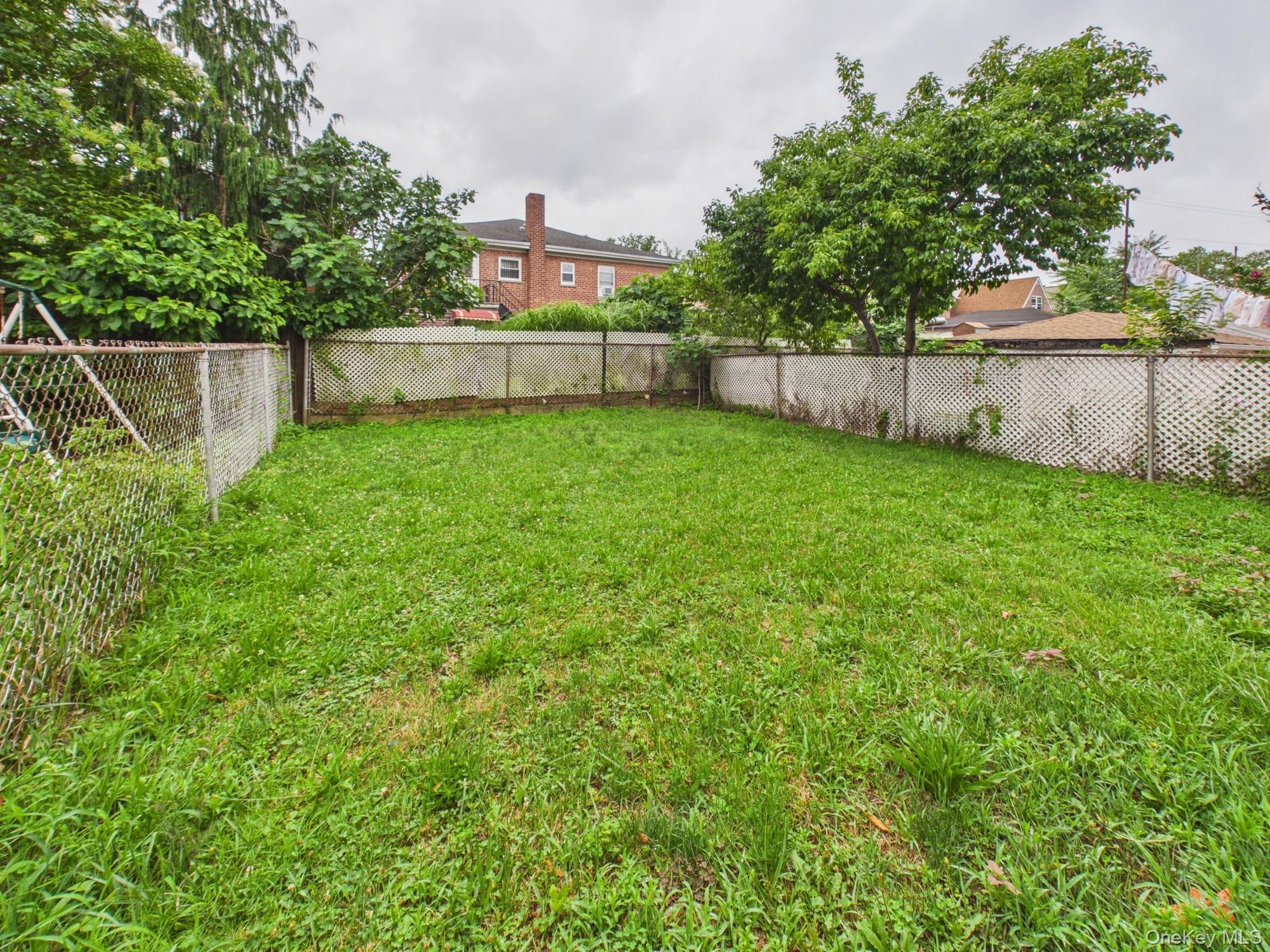 Single Family E 197th Street Bronx, NY 10461, MLS-1023311-20