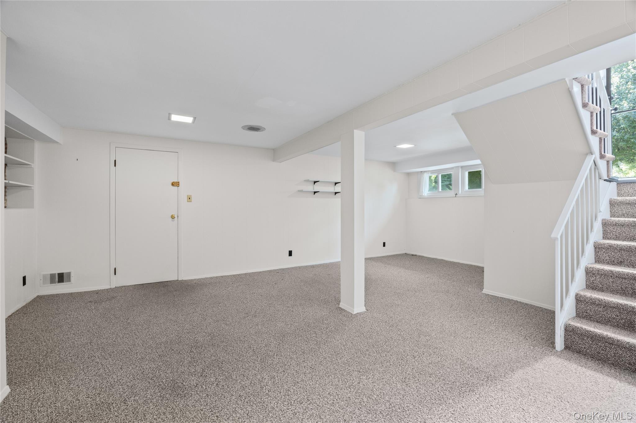 Single Family Burr Road Suffolk County, NY 11731, MLS-1023359-20