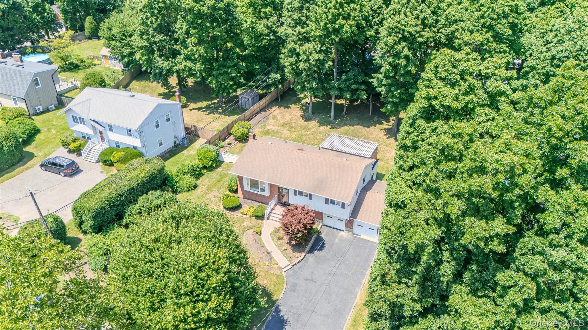 Single Family Burr Road Suffolk County, NY 11731, MLS-1023359-30