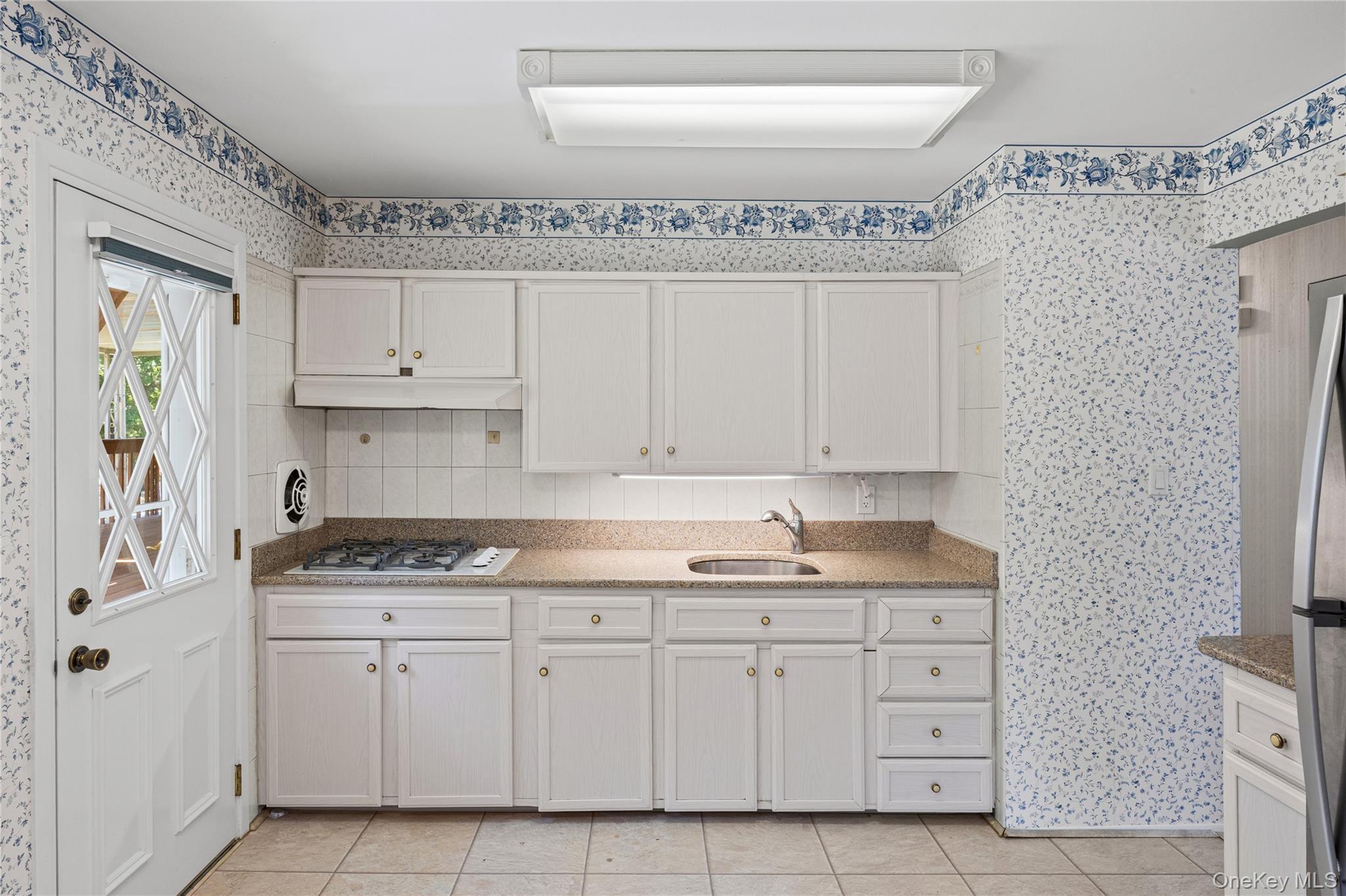 Single Family Burr Road Suffolk County, NY 11731, MLS-1023359-5