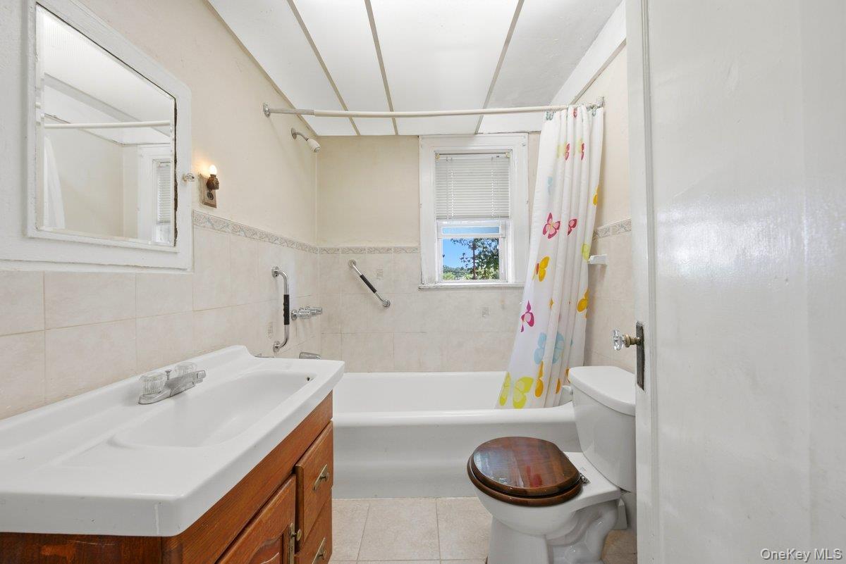 Single Family Post Road  Bronx, NY 10471, MLS-1023363-15