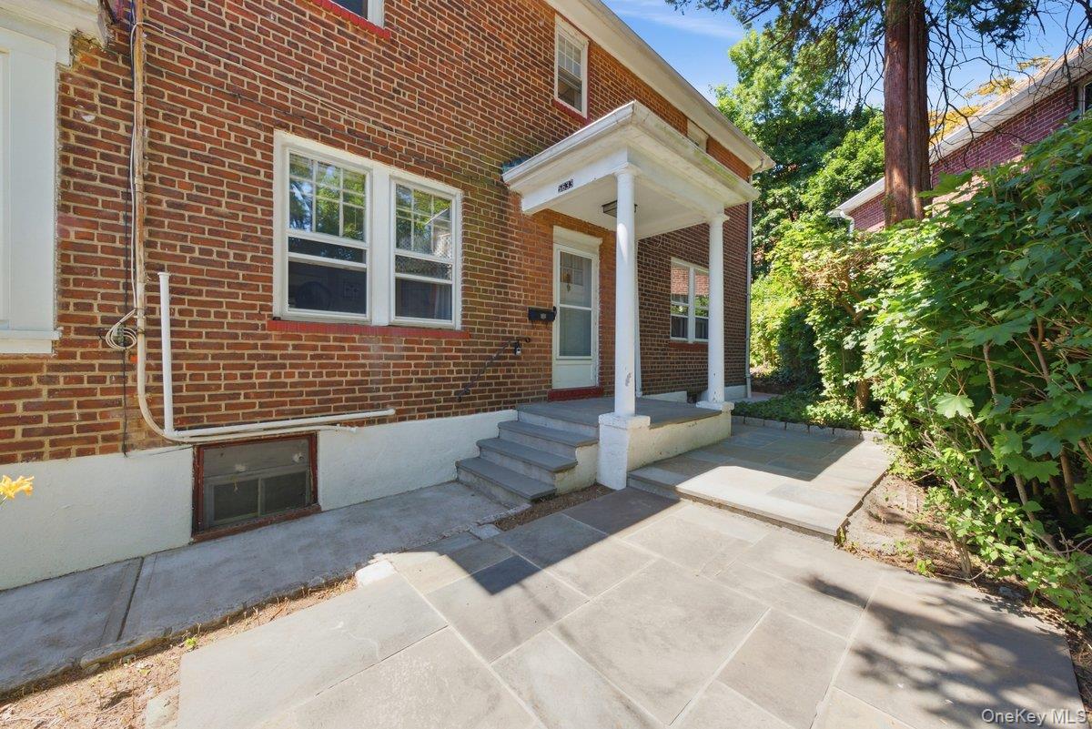 Single Family Post Road  Bronx, NY 10471, MLS-1023363-2
