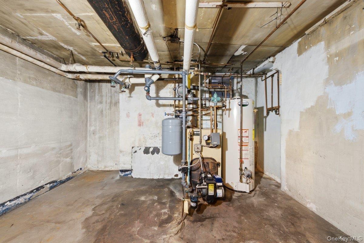 Single Family Post Road  Bronx, NY 10471, MLS-1023363-21