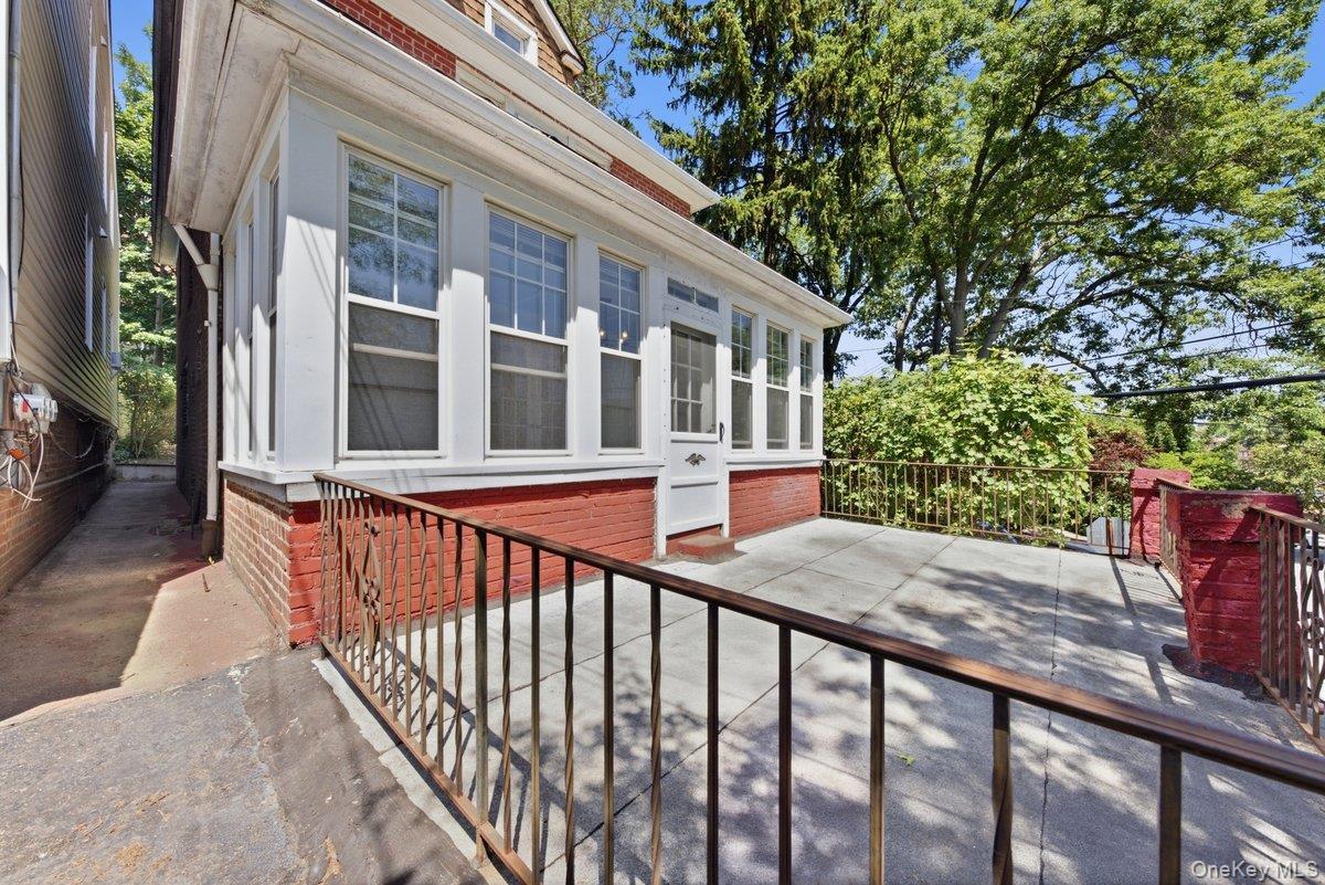 Single Family Post Road  Bronx, NY 10471, MLS-1023363-22