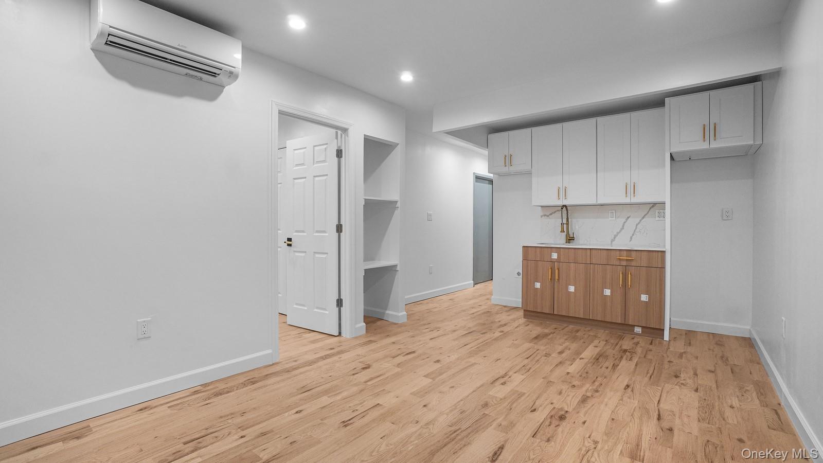 Single Family Popham Avenue Bronx, NY 10453, MLS-1023369-11