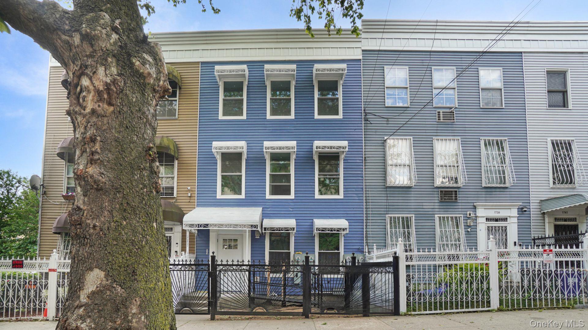 Single Family Popham Avenue Bronx, NY 10453, MLS-1023369-26