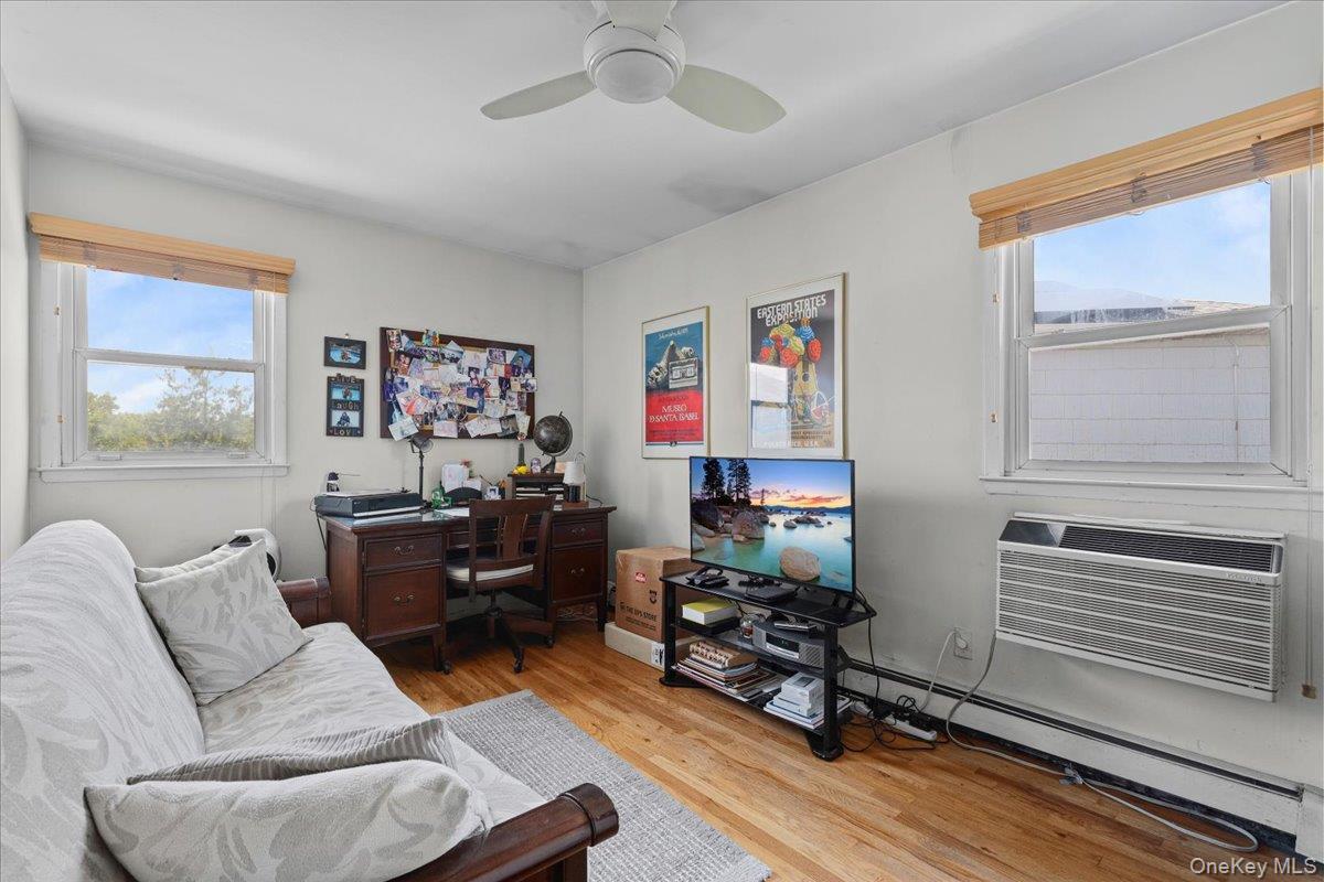 Single Family Ampere Avenue  Bronx, NY 10465, MLS-1023372-19