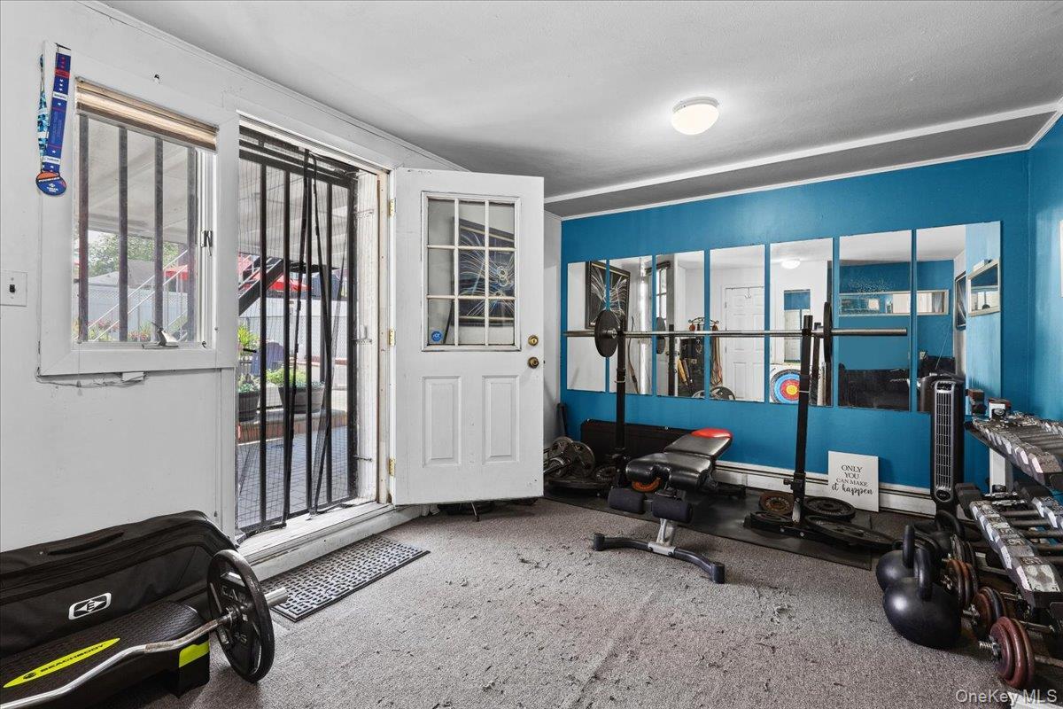 Single Family Ampere Avenue  Bronx, NY 10465, MLS-1023372-21