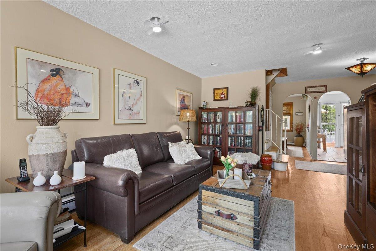 Single Family Ampere Avenue  Bronx, NY 10465, MLS-1023372-6